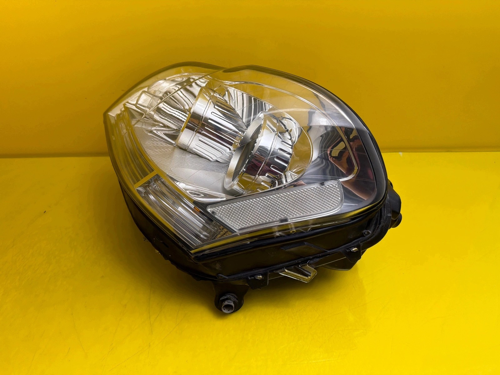 light left front Mercedes GL W164 Xenon A1648203161