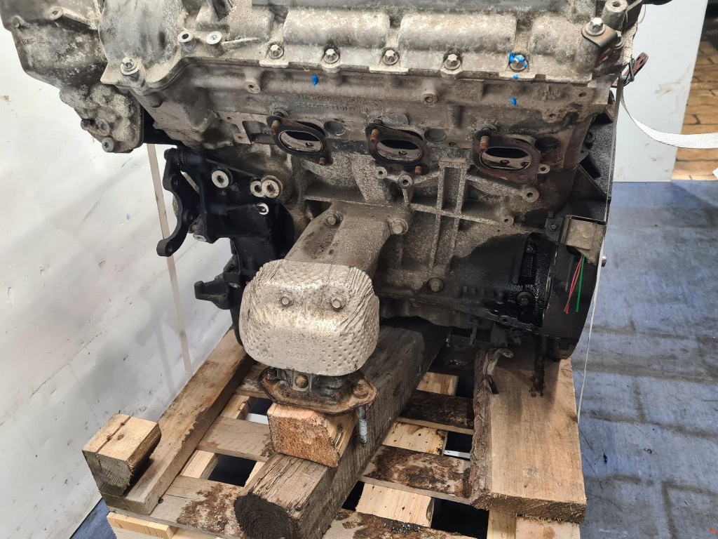CHRYSLER 300C 3.0 двигатель дизель 218KM