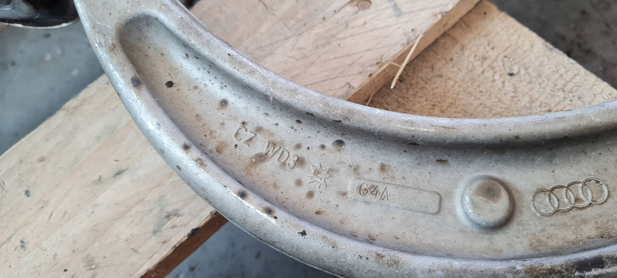 S4 B9 8W A4 arm front front right 8W0407696B A5 8W S5