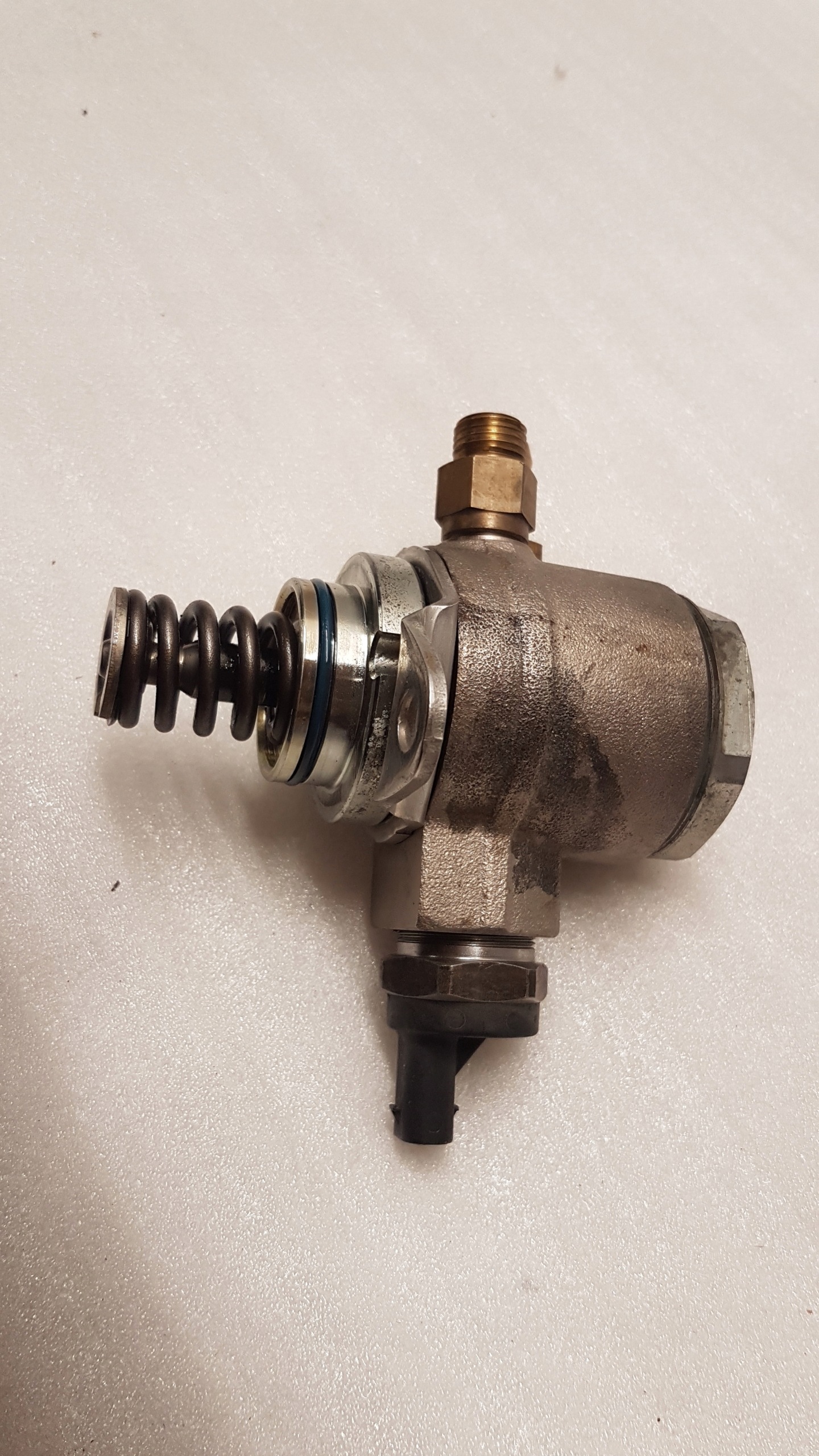 injection pump VW AUDI SEAT SKODA 03C127026M