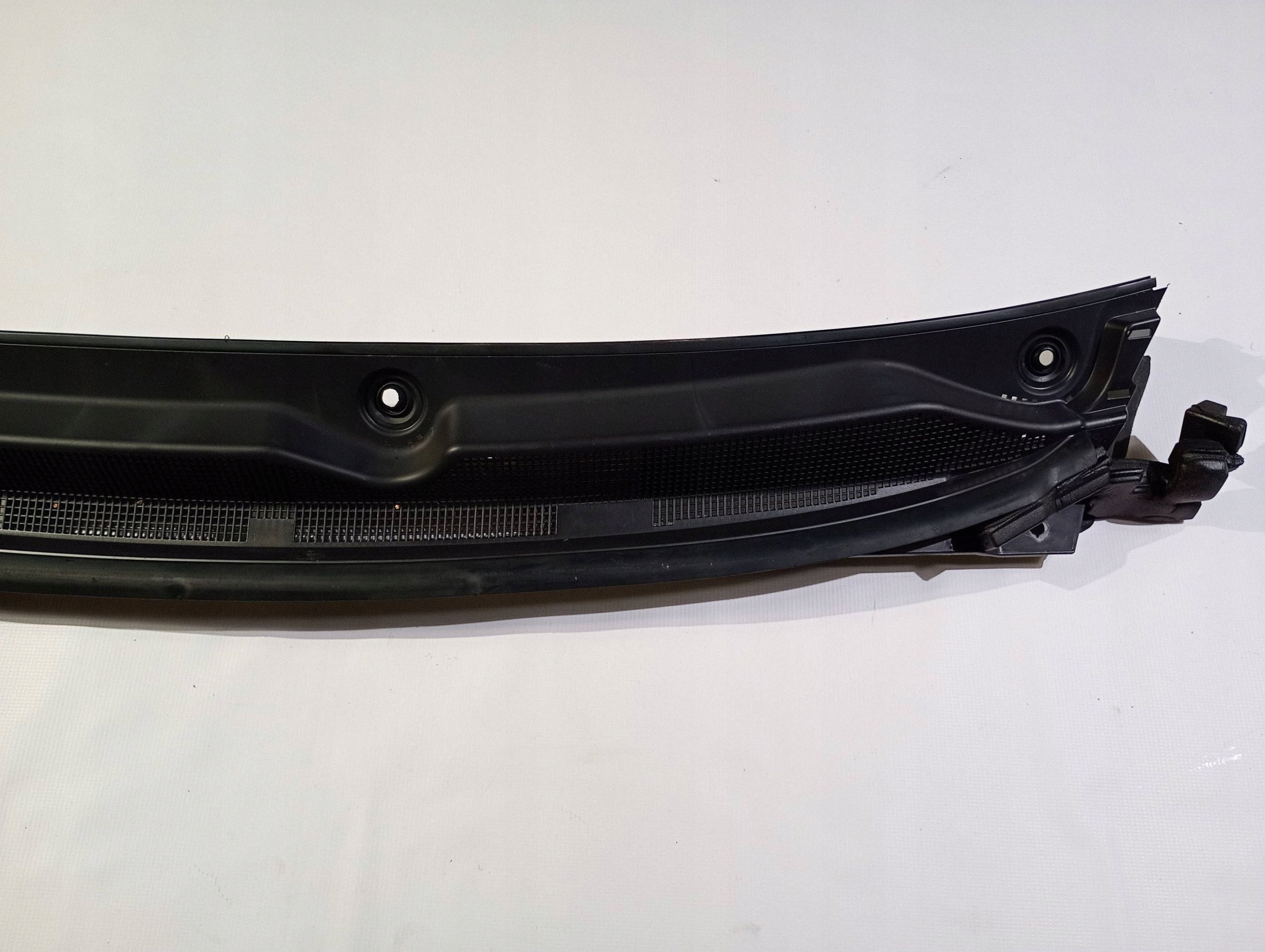torpedo front front upper tension belt cover Chrysler Pacifica 2021