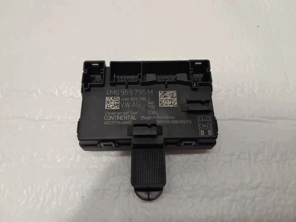 AUDI A4 B9 LIFT module control unit door 4M0959795M