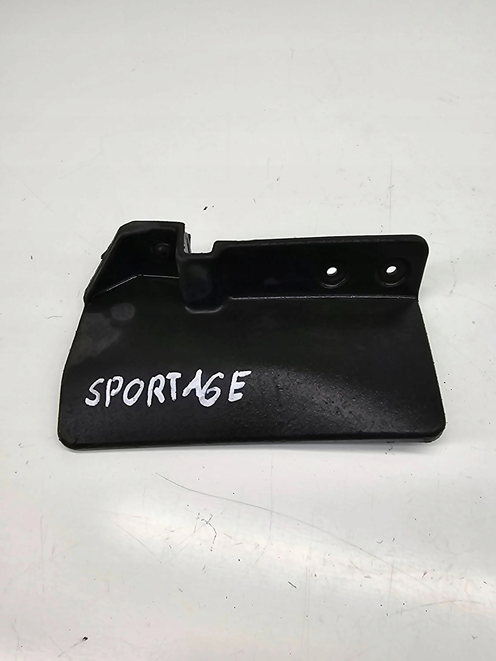 KIA Sportage 2019 Lewa strona Chlapacze tylne