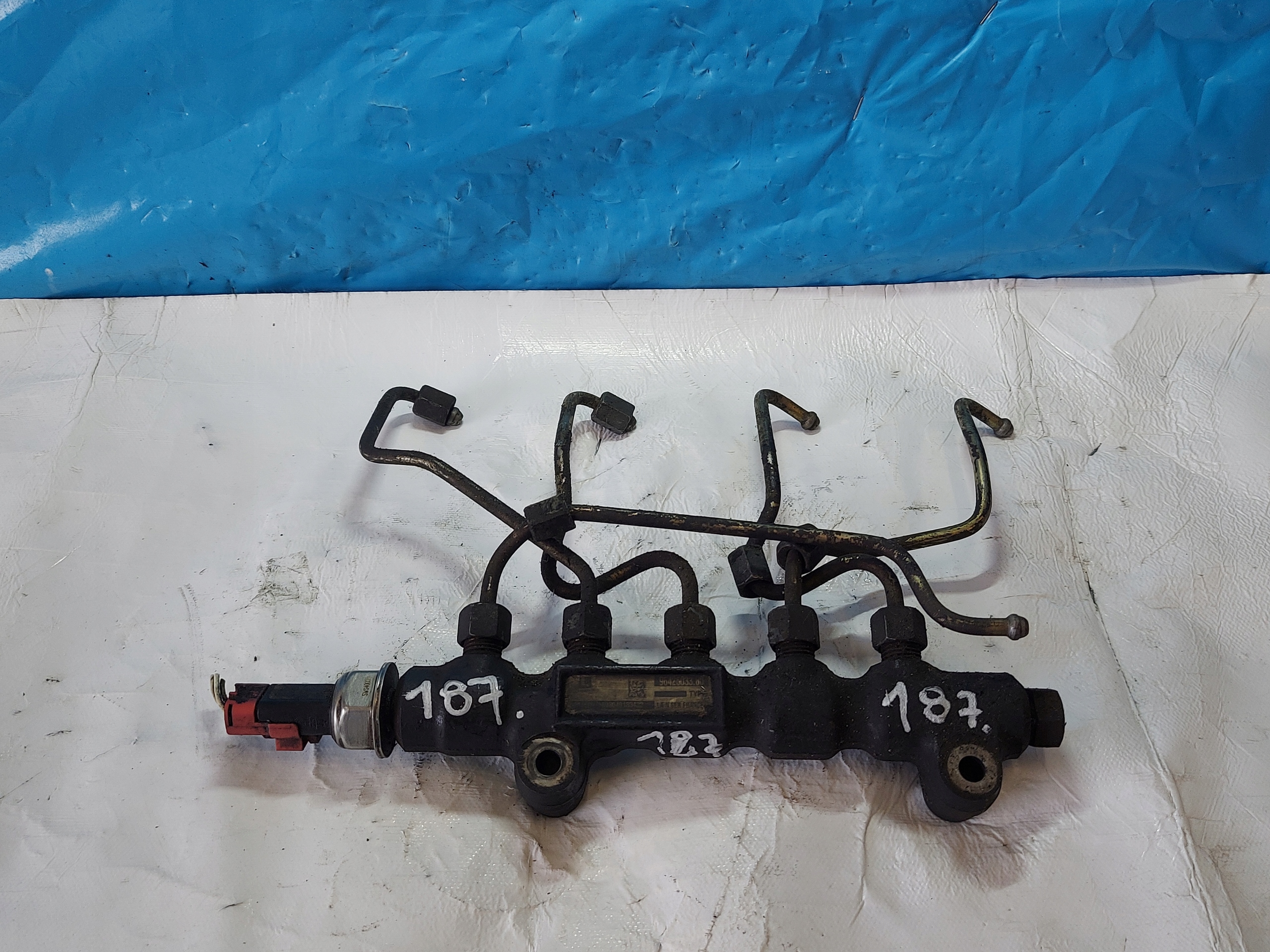 Rampe injection CITROEN C3 1.4 HDI 9642603380