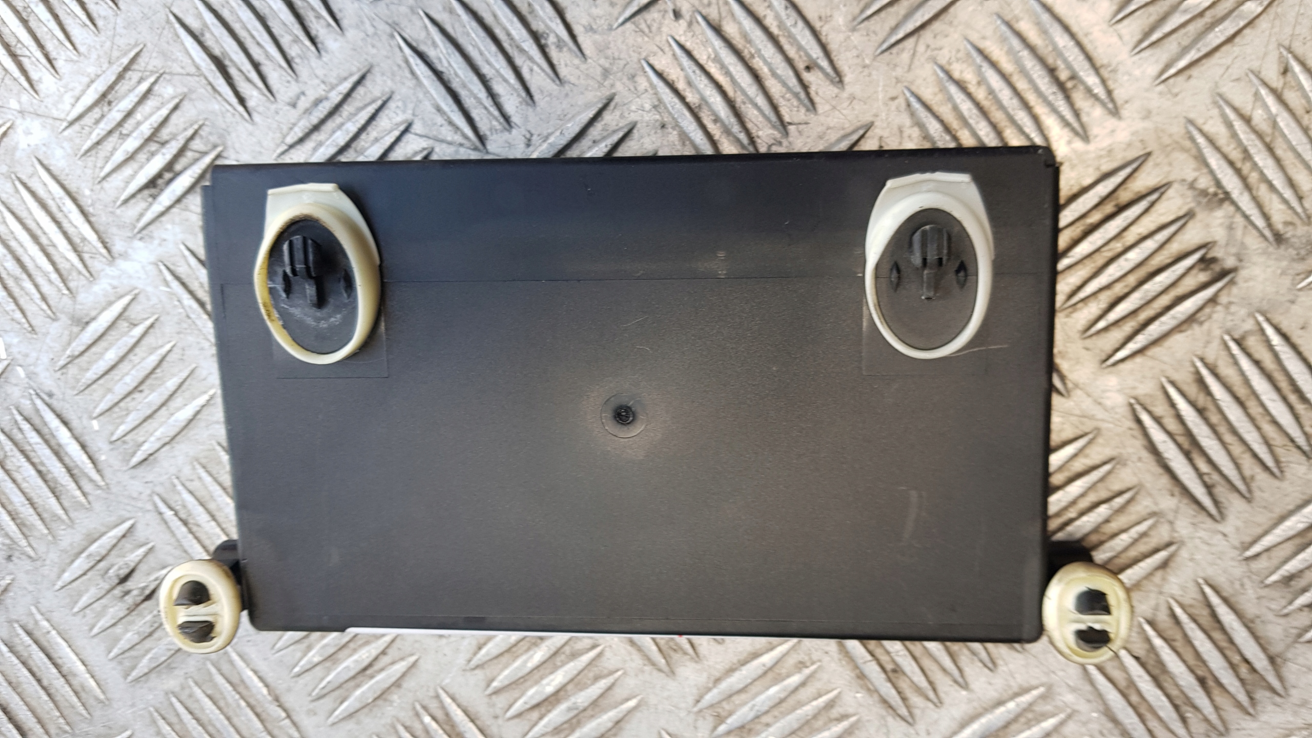 MERCEDES W211 MODUŁ DRZWI PRAWY PRZÓD 2118707026 Typ samochodu Samochody osobowe