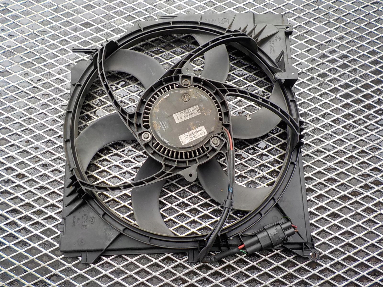 Вентилятор радиатора BMW X3 E83 6925702