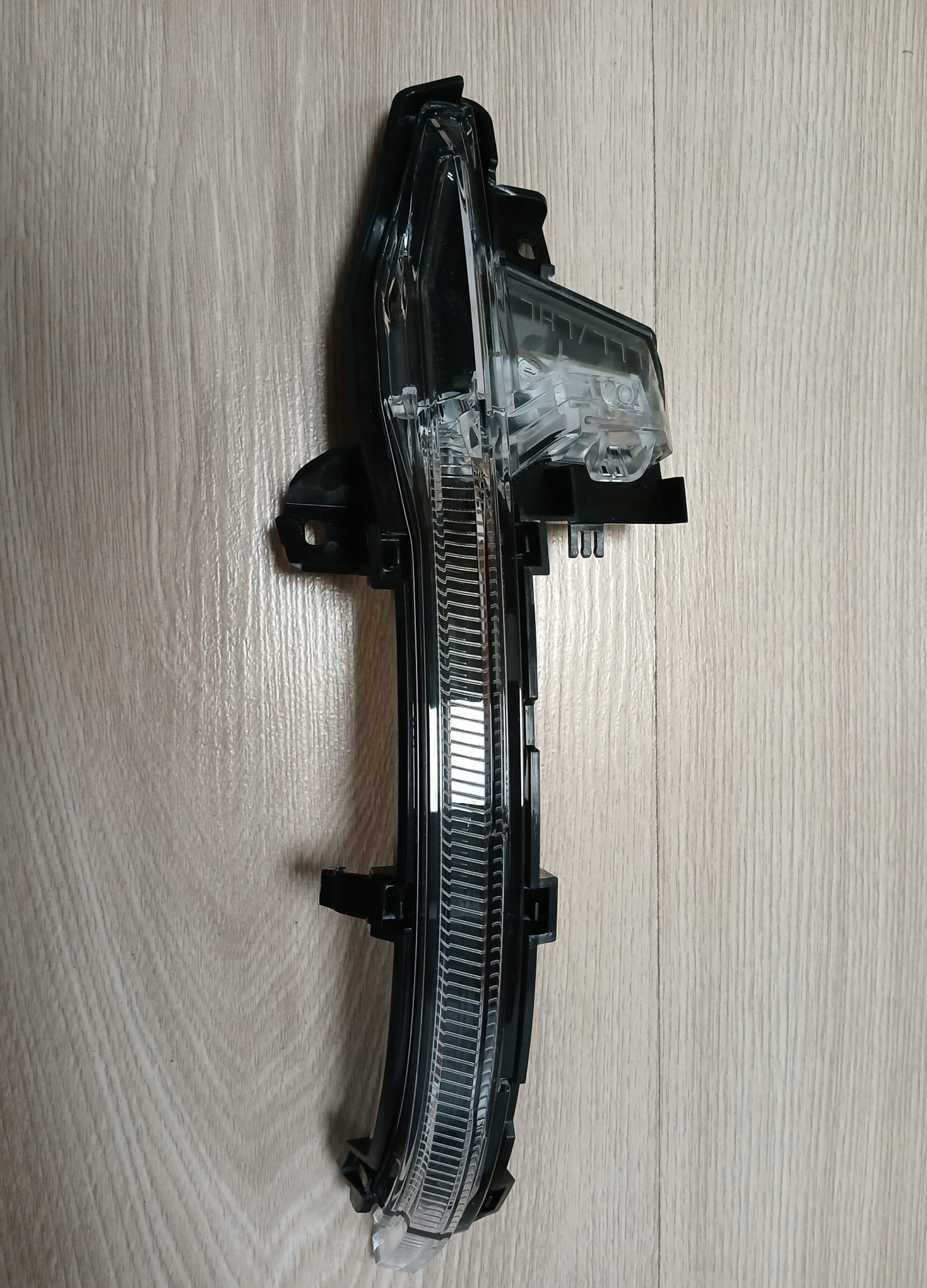 AUDI A6 C8 A7 A8 D5 indicator LED of left mirrors OE