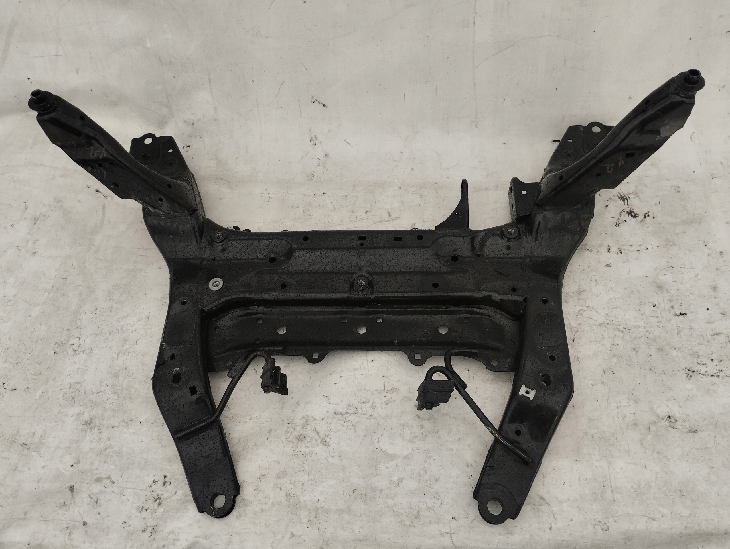 BMW X2 F39 LIFT subframe axle beam