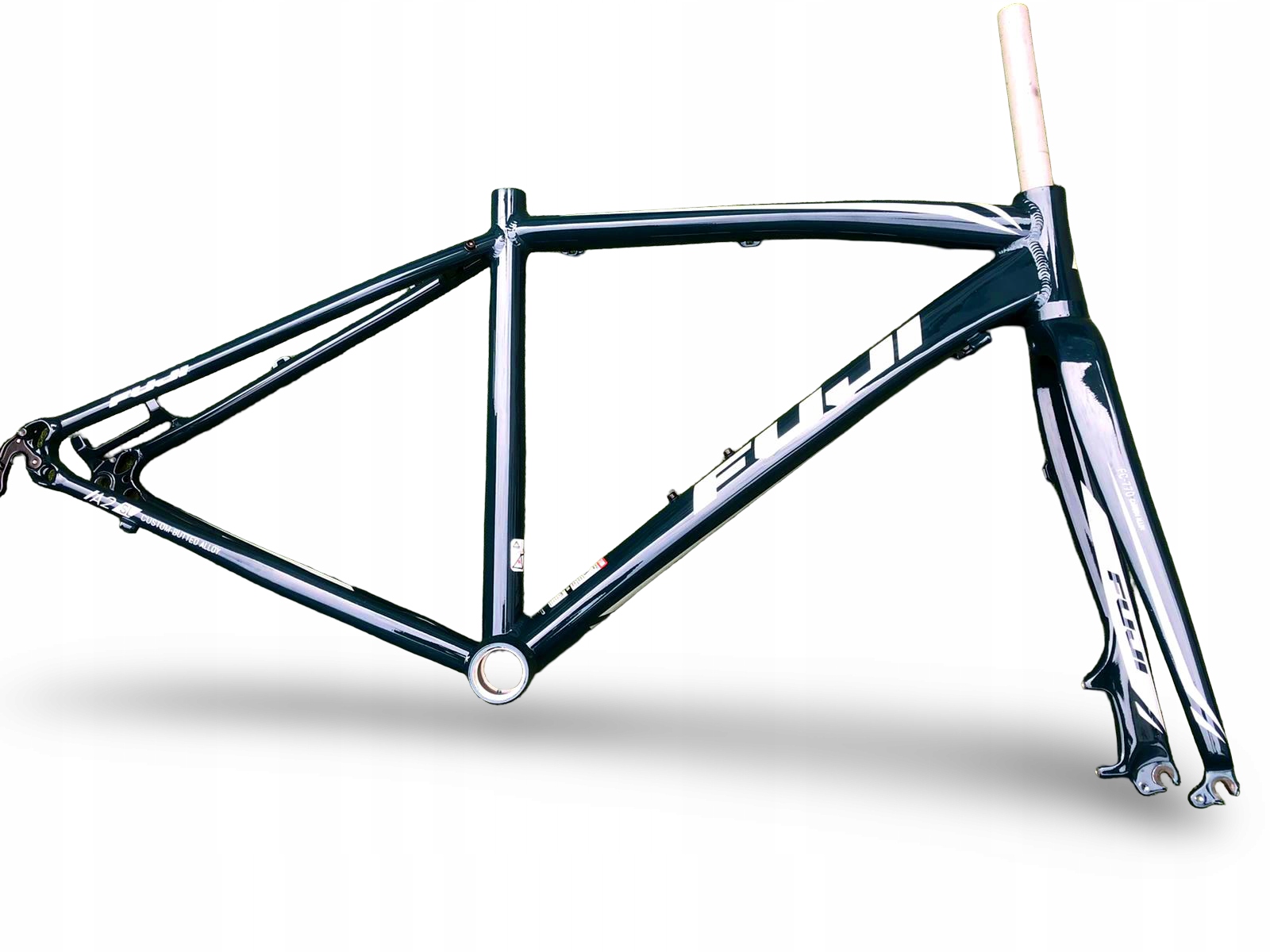 Rama Rowerowa Fuji Finest Szosowa 1.1 C-D Rozmiar 50CM Deep Turqouise/cream