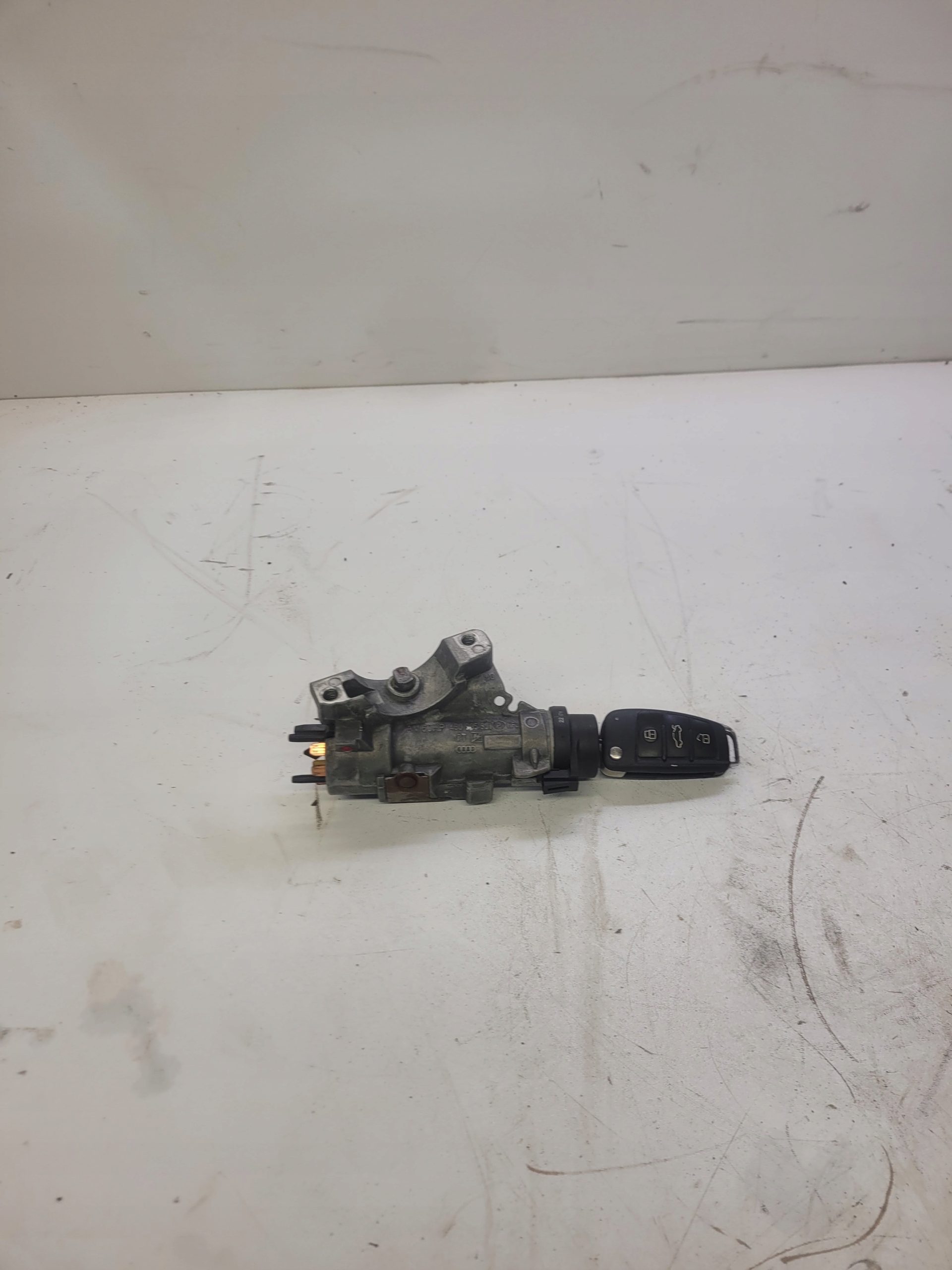 key PILOT ignition GROT AUDI A4 B7 8E0837220Q 4B0905851P