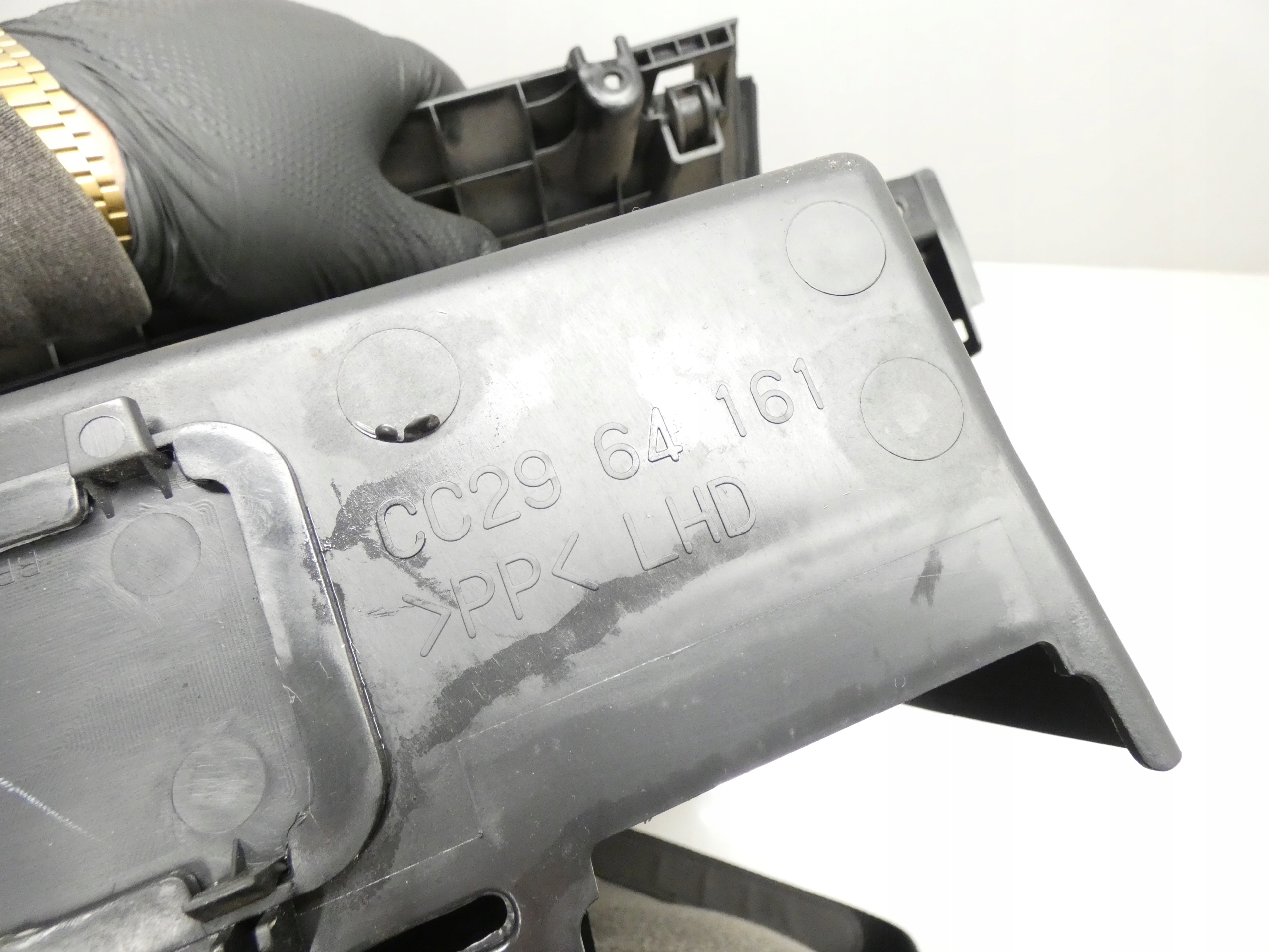 бардачок пассажира mazda 5 и CR19 РЕСТАЙЛИНГ 07-10 CC2964161