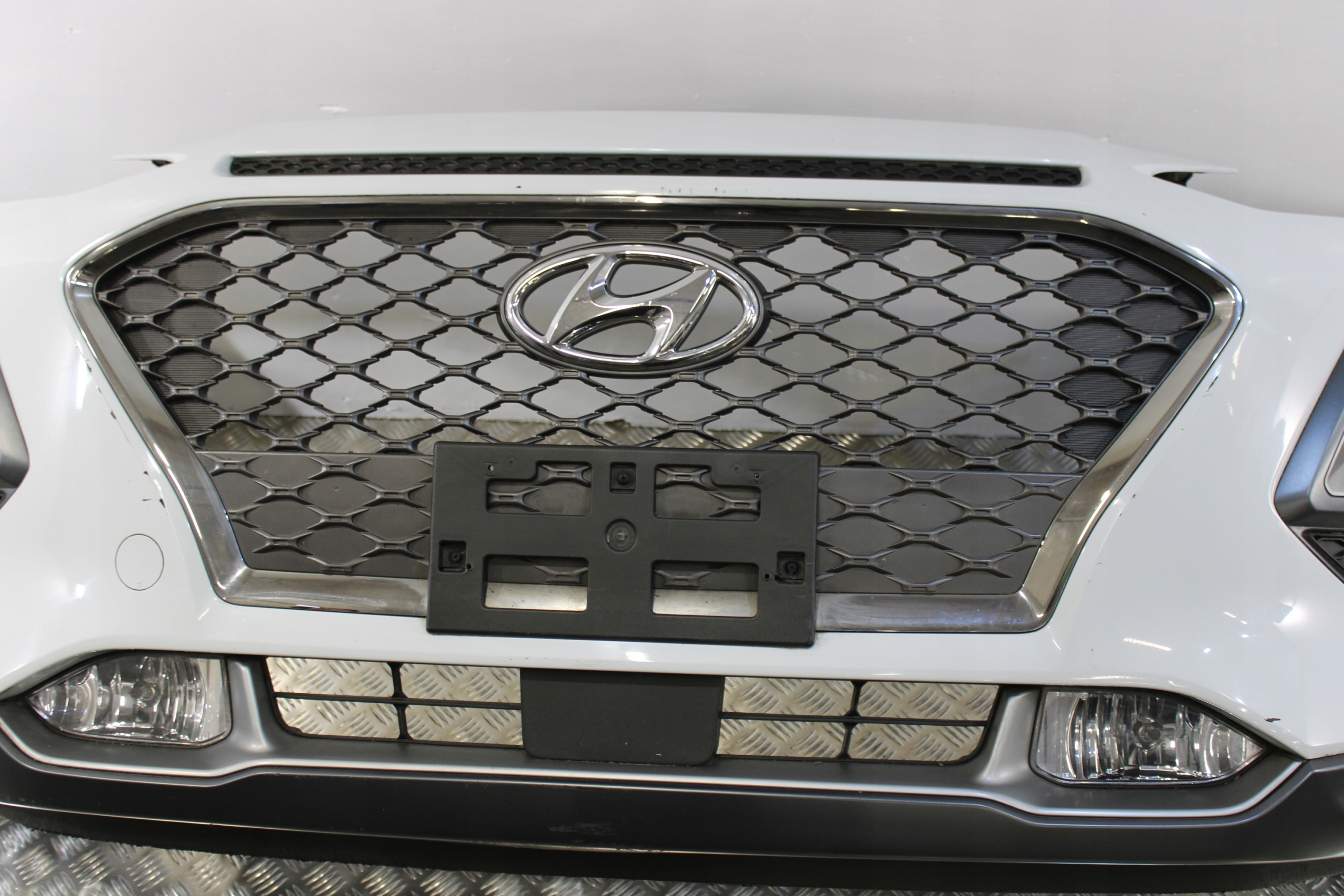 bumper front front HYUNDAI KONA