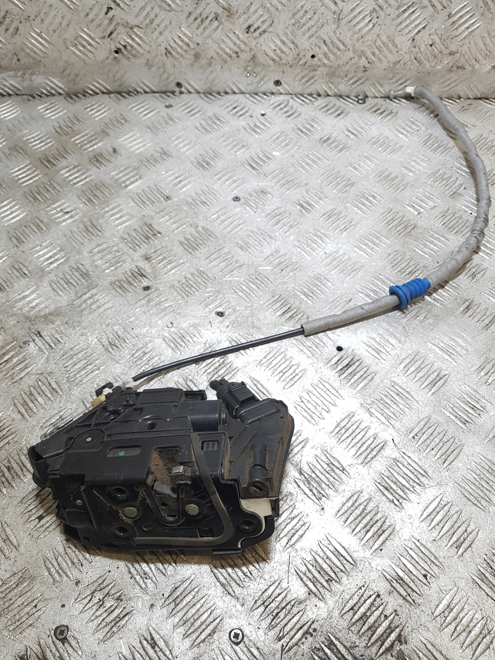 lock door CENTRALNY right front SKODA CITIGO 6 PIN 1S1837016C