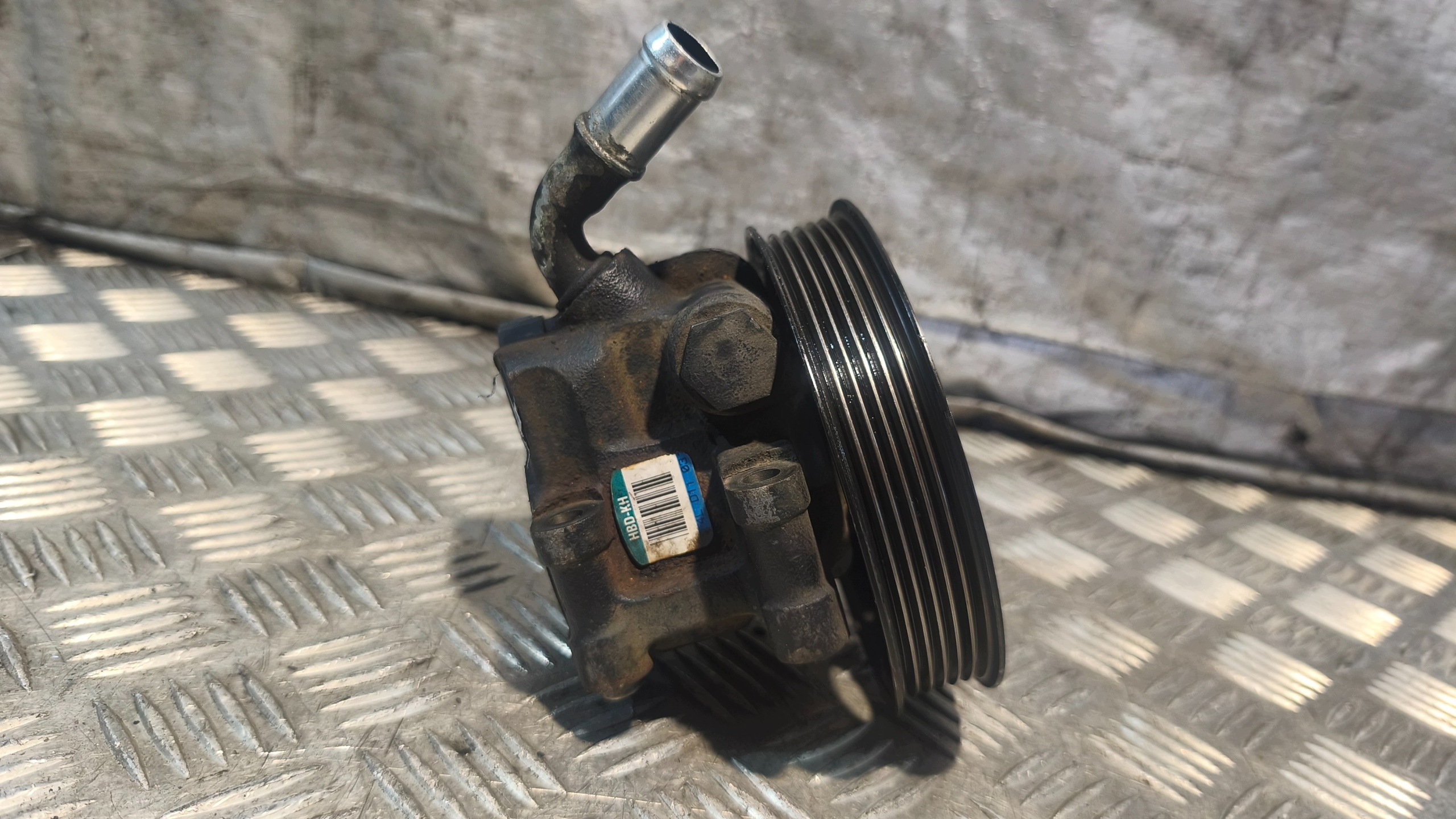 servo pump HBD-KH 4LD1103 MAZDA TRIBUTE 2.3B 2005r