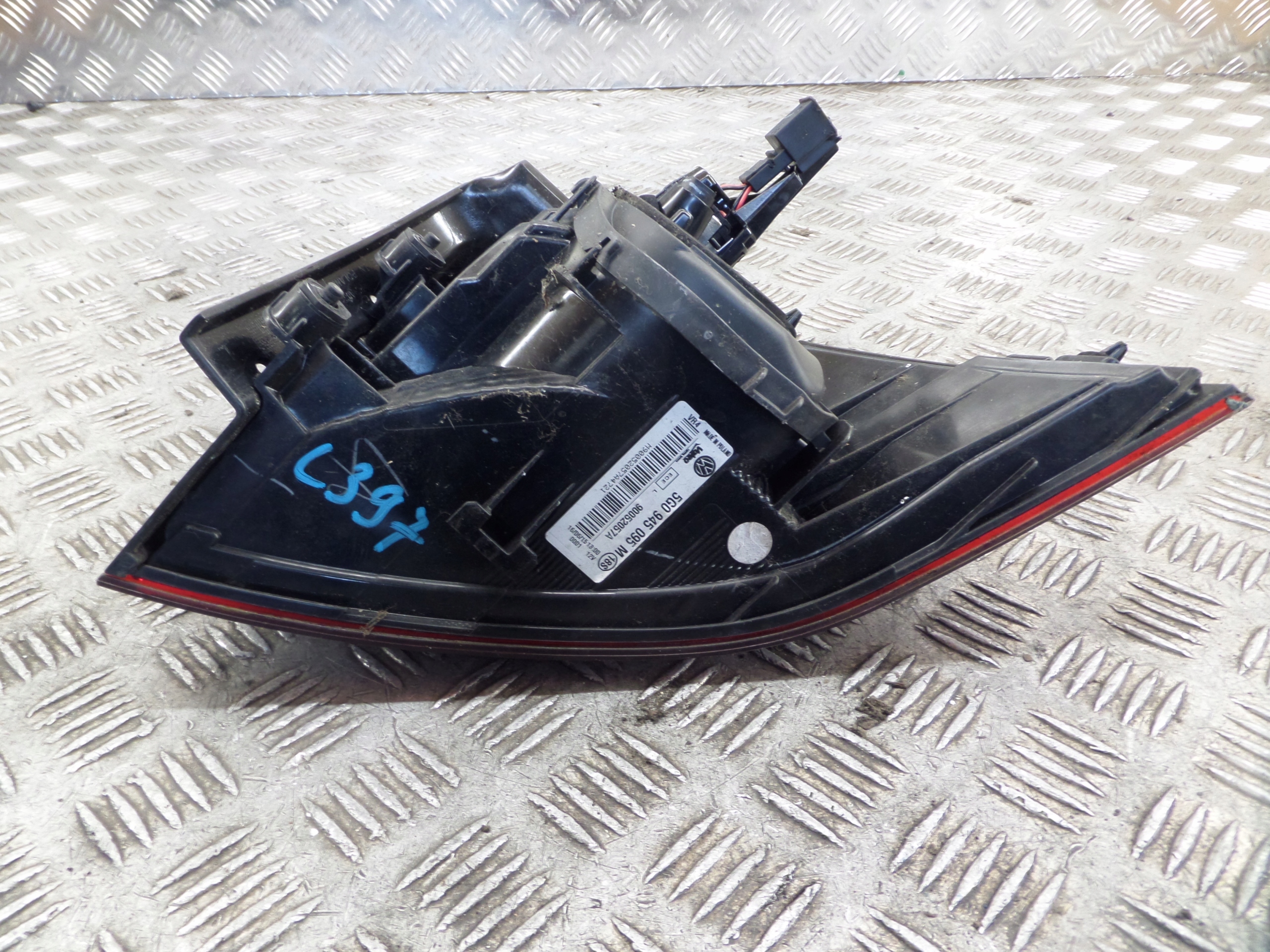 VW GOLF 7 VII 5G0945095M light rear left rear part