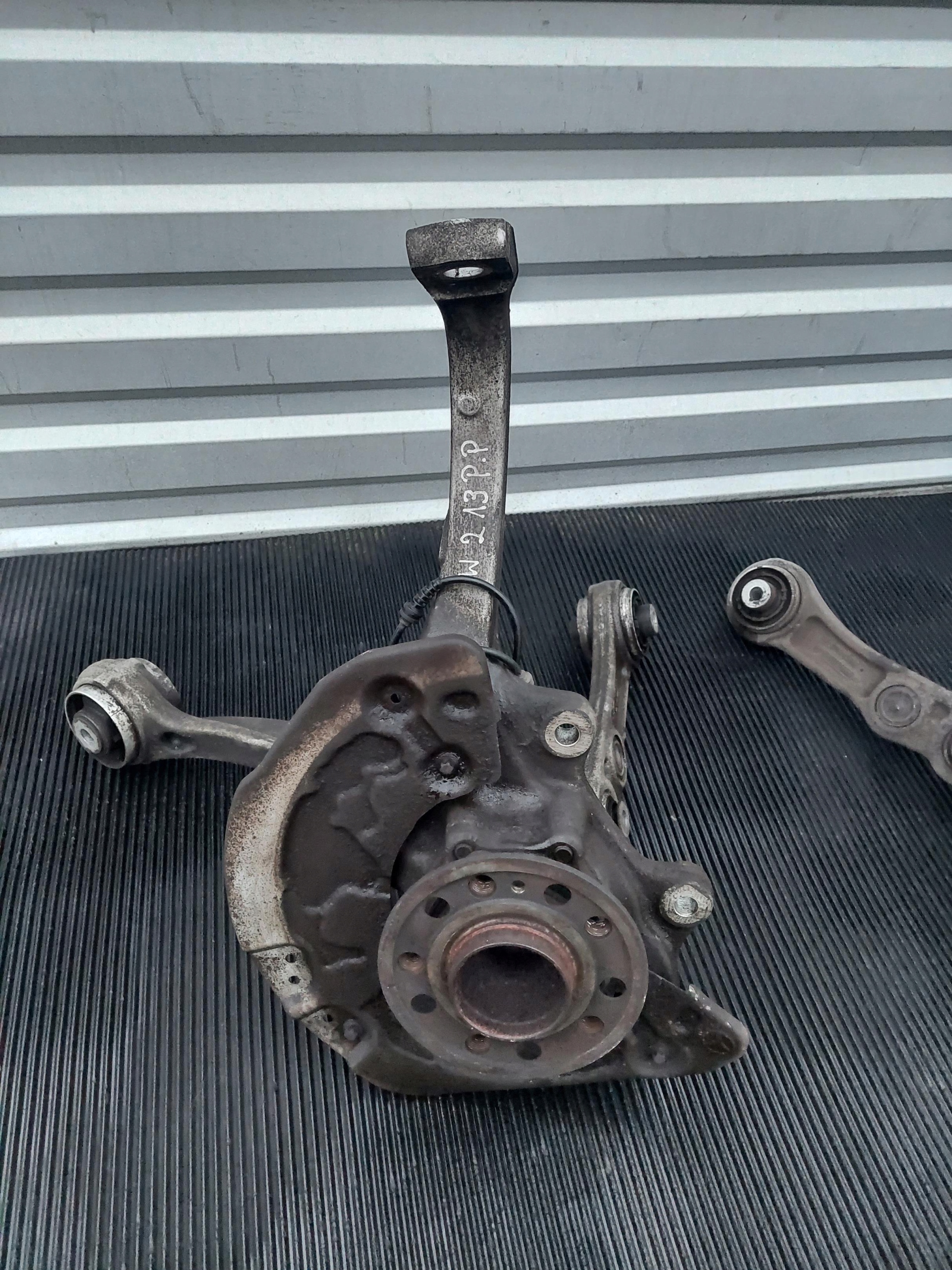swing front left arm left front MERCEDES E W213 E 220D 2.0 D