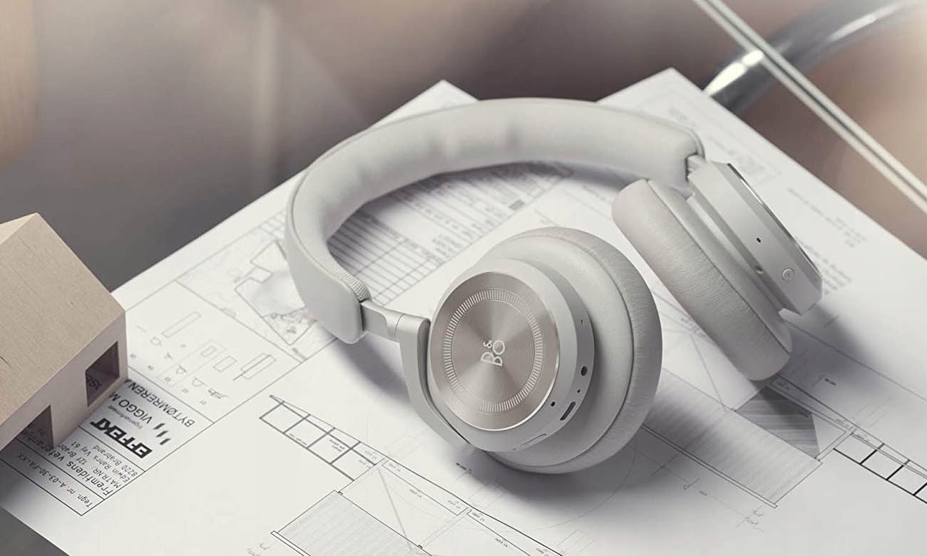 Bang & Olufsen Beoplay HX Gold Tone — 8
