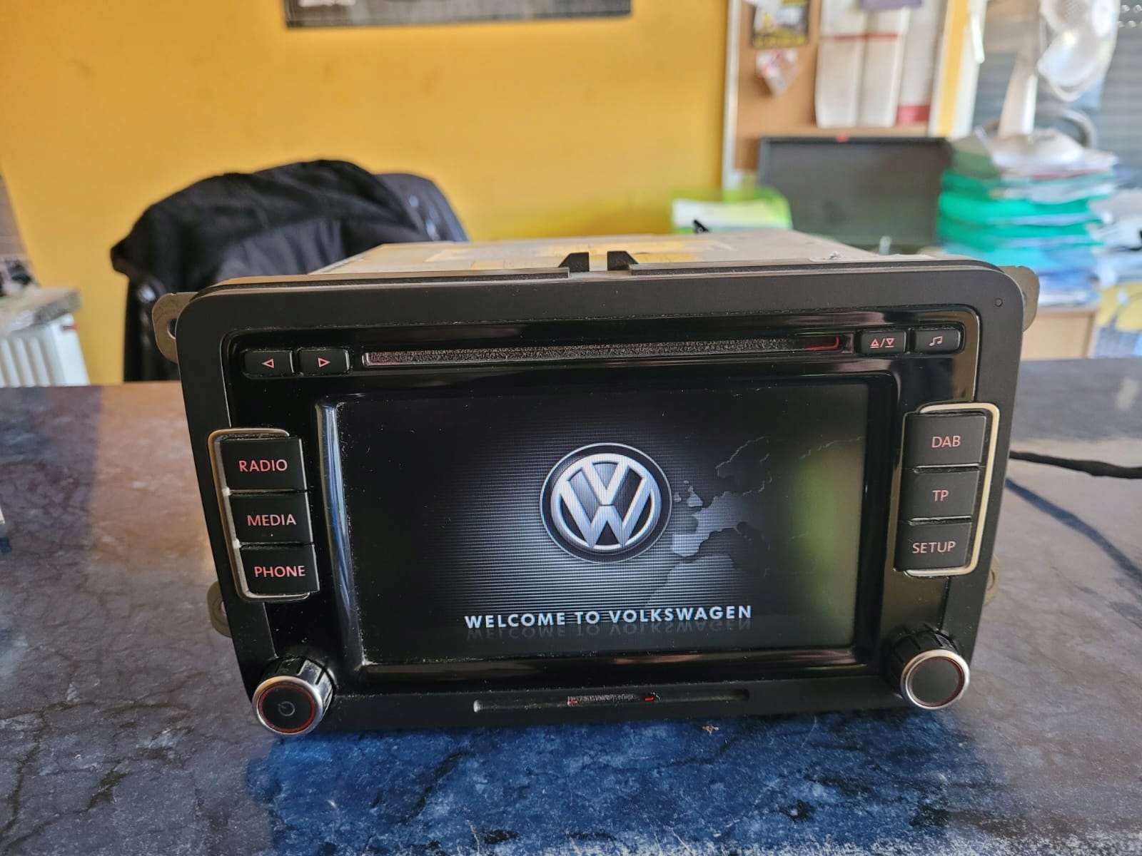 3C8035195G - VW GOLF V TOURAN PASSAT РАДІО КОД 1T0035680C