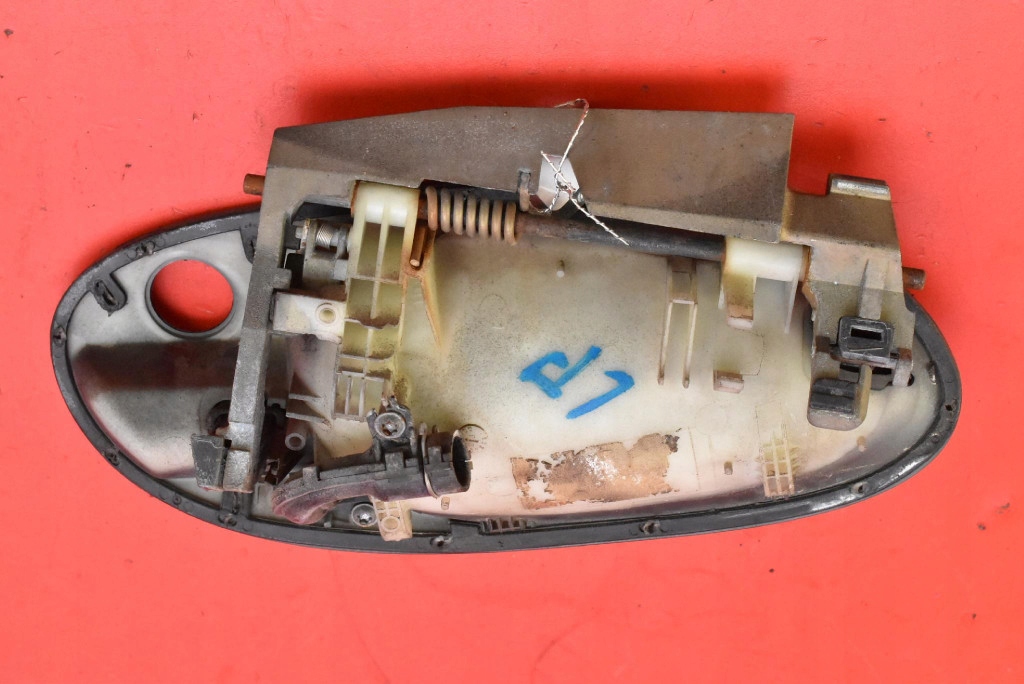 handle left front front 892/7 BMW E65 01-05