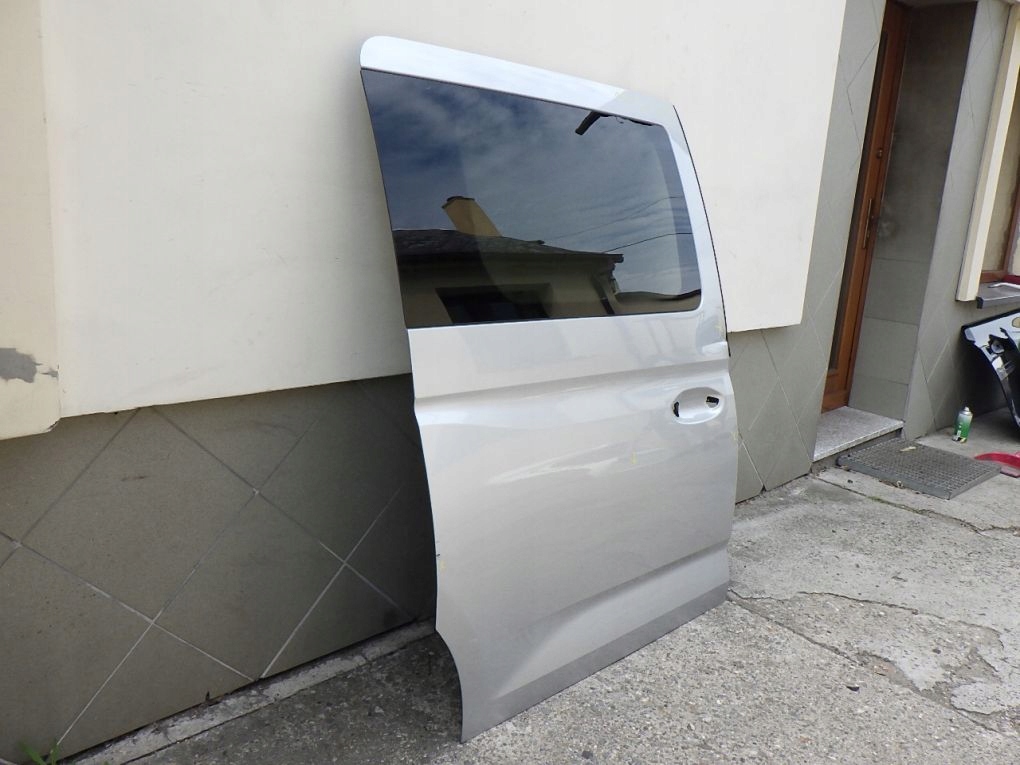 FORD CONNECT MK3 VW CADDY 2K LONG 21- door right side rear.