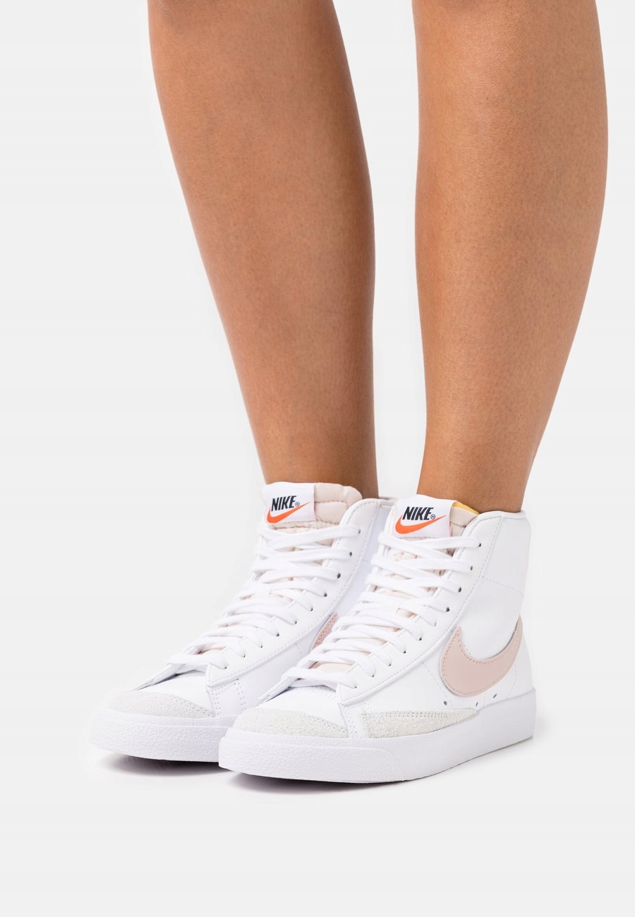 Dámské sportovní tenisky Nike Blazer Mid 77 CZ1055118 Bílé vel 38