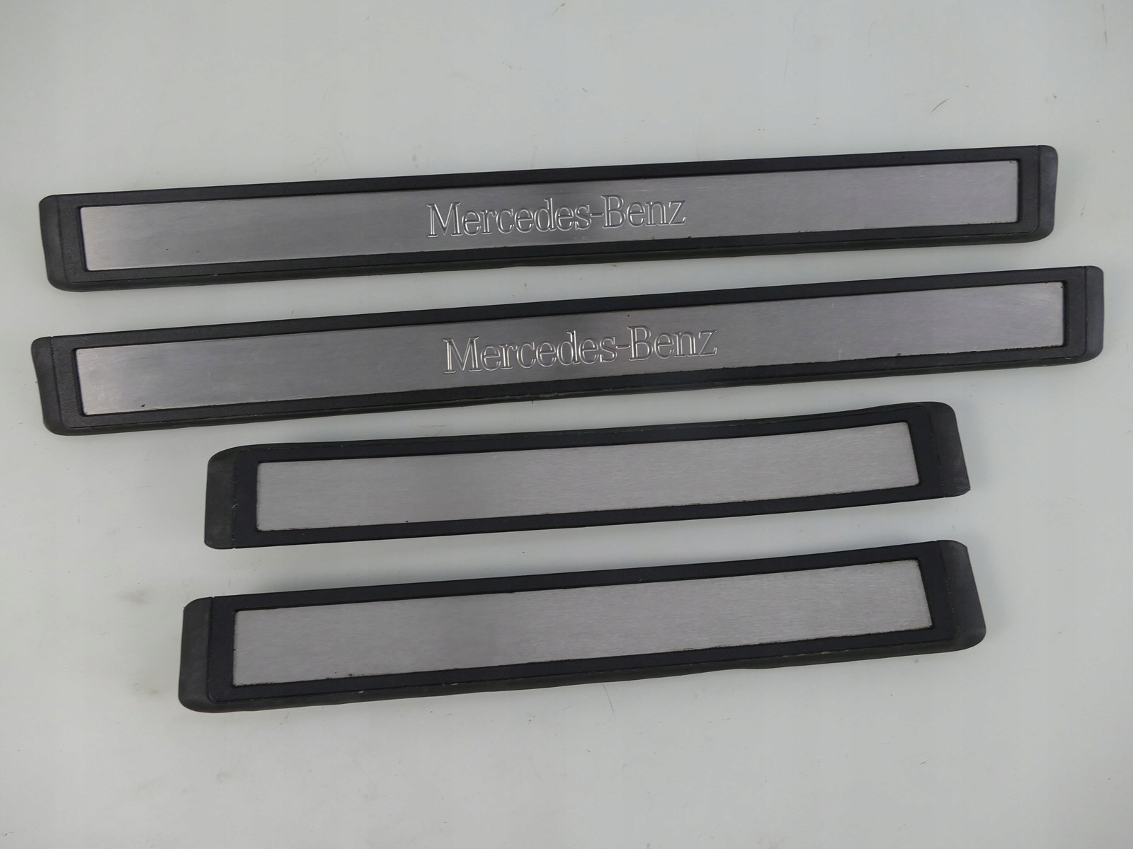 MERCEDES E W211 LIFT SEDAN LISTWA PROGOWA NAKŁADKA