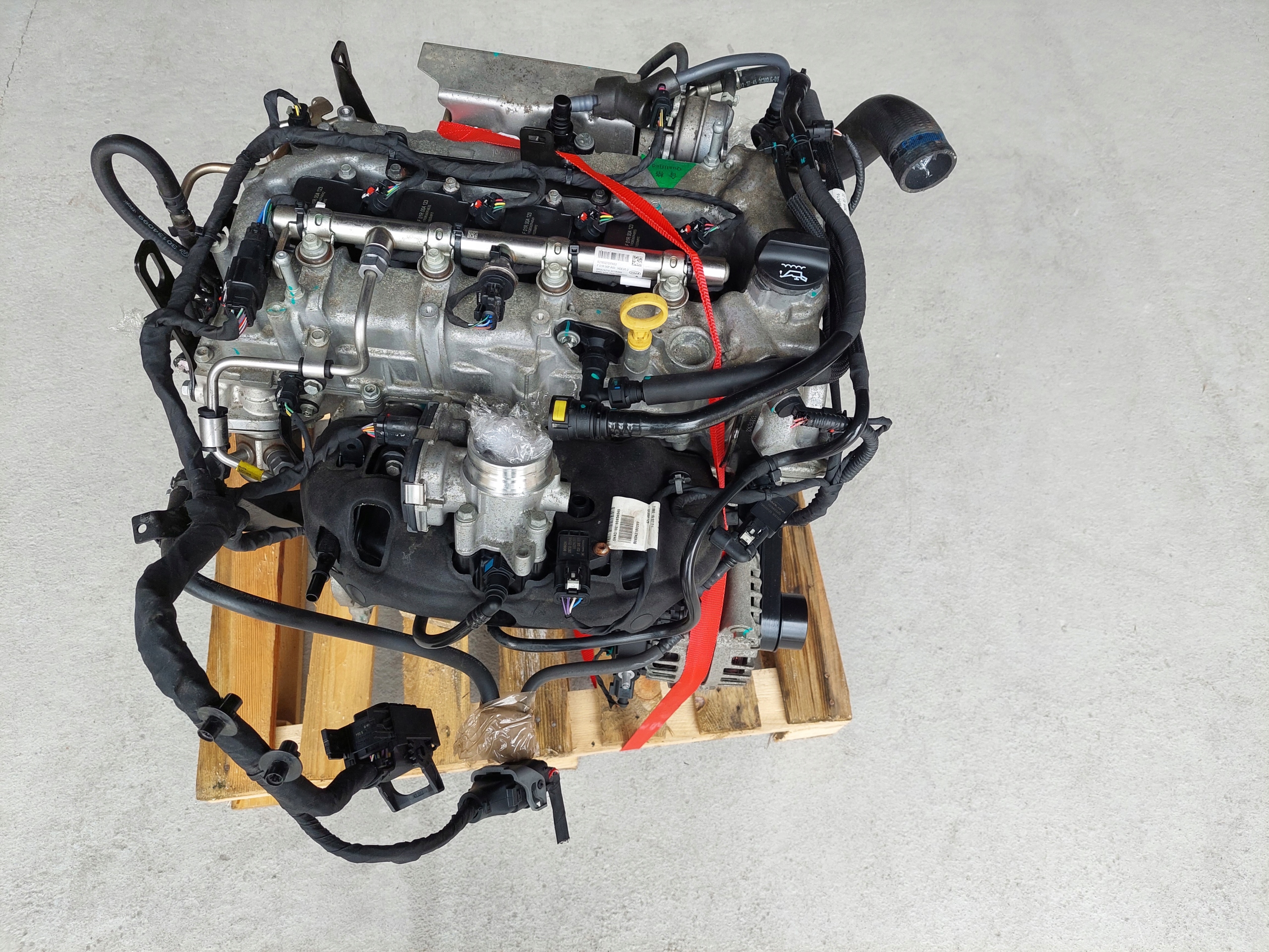 engine complete 15E4E MG HS and 1.5 T TGI AUTOMAT