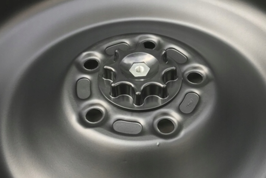 KOŁO DOJAZDOWE R17 SUZUKI SX4 S-CROSS (2013-2022) + ZESTAW (ŚRUBA) Profil opony 80