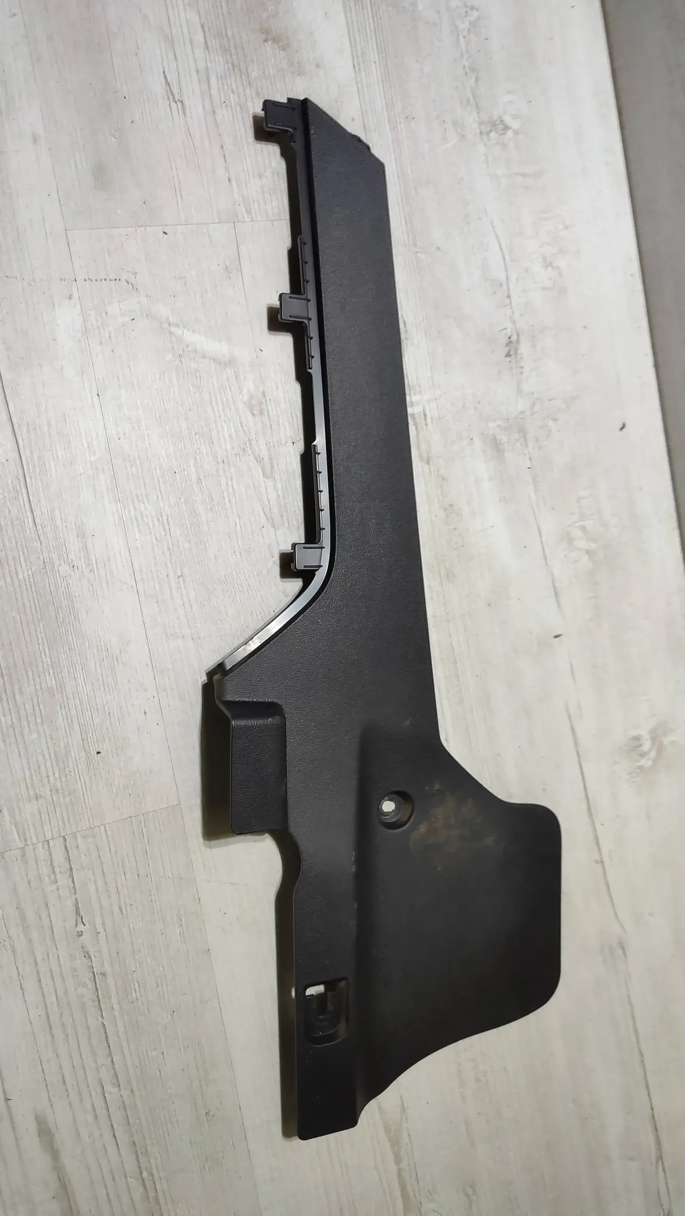 Mitsubishi ASX 18r. 1.6DiD left side Tunel central cover