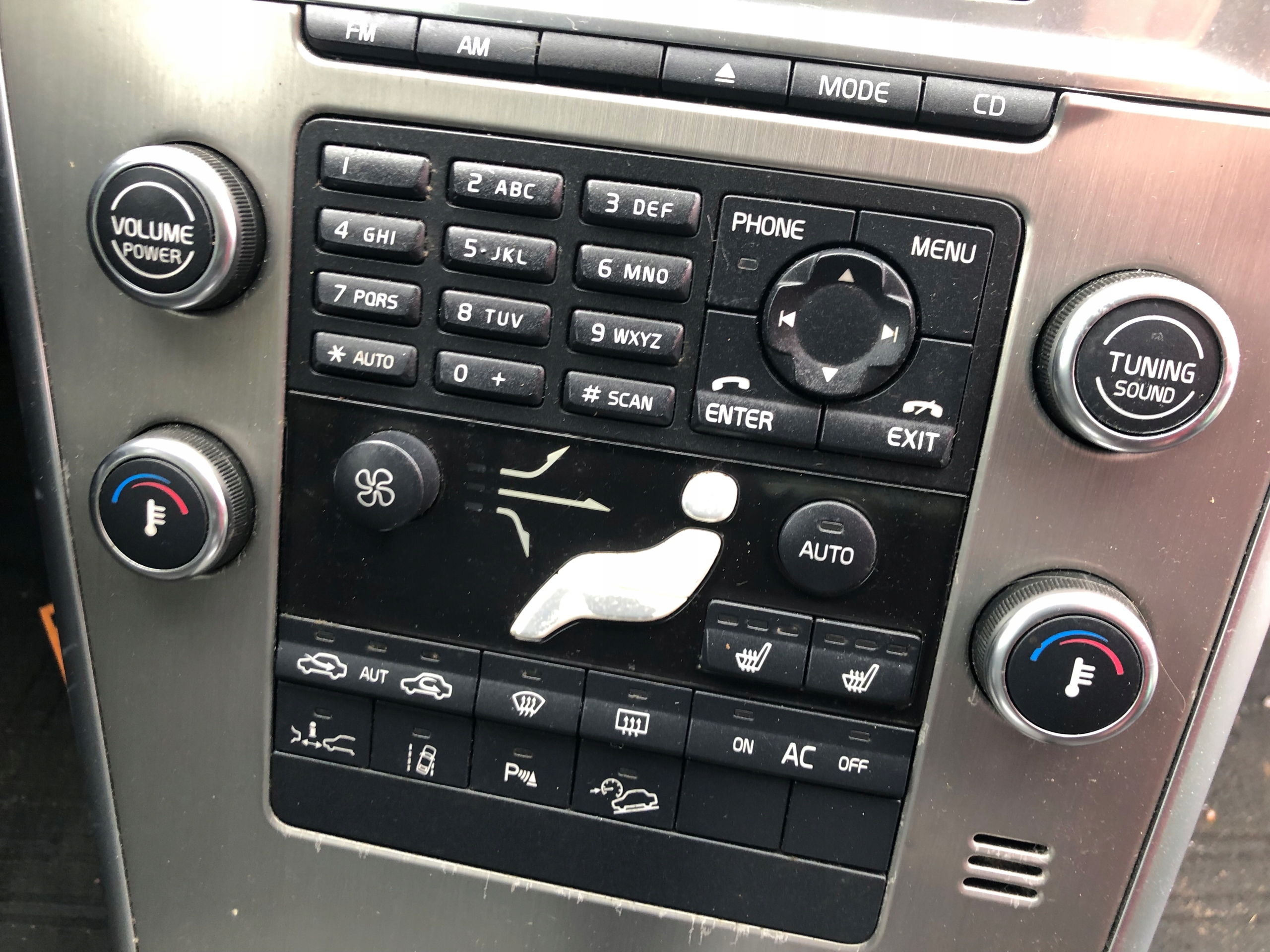 ПАНЕЛЬ КОНДИЦІОНЕРА VOLVO XC60 2008-2013 ЄВРОПА