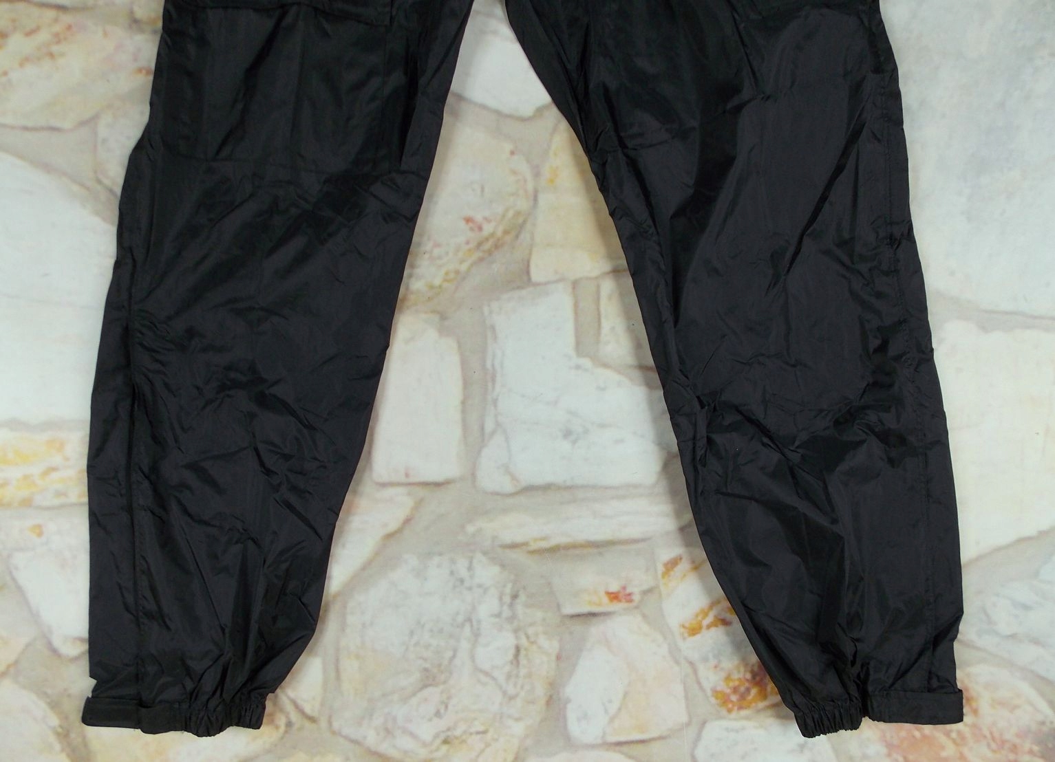 KOMBINEZON PROFESJONALNY NIEPRZEMAKLANY M Materiał poliester