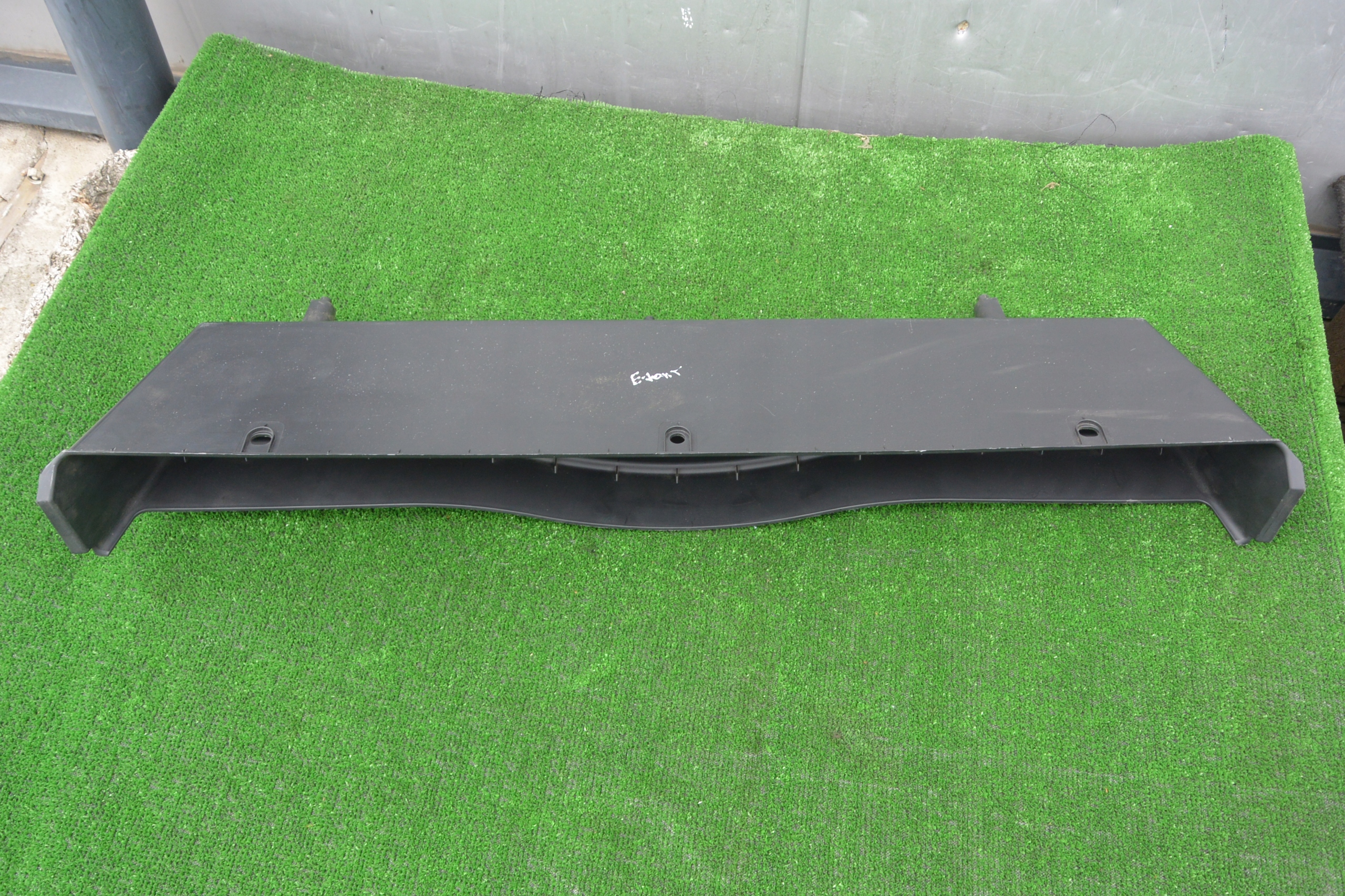 passenger compartment boot floor well BMW X5 E70