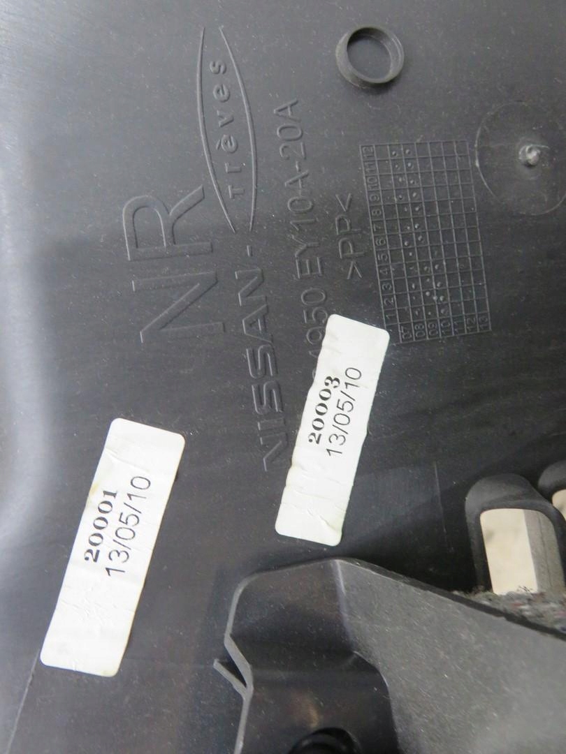 BOCZEK BAGAŻNIKA PRAWY QASHQAI J10 +2 Typ samochodu Samochody osobowe