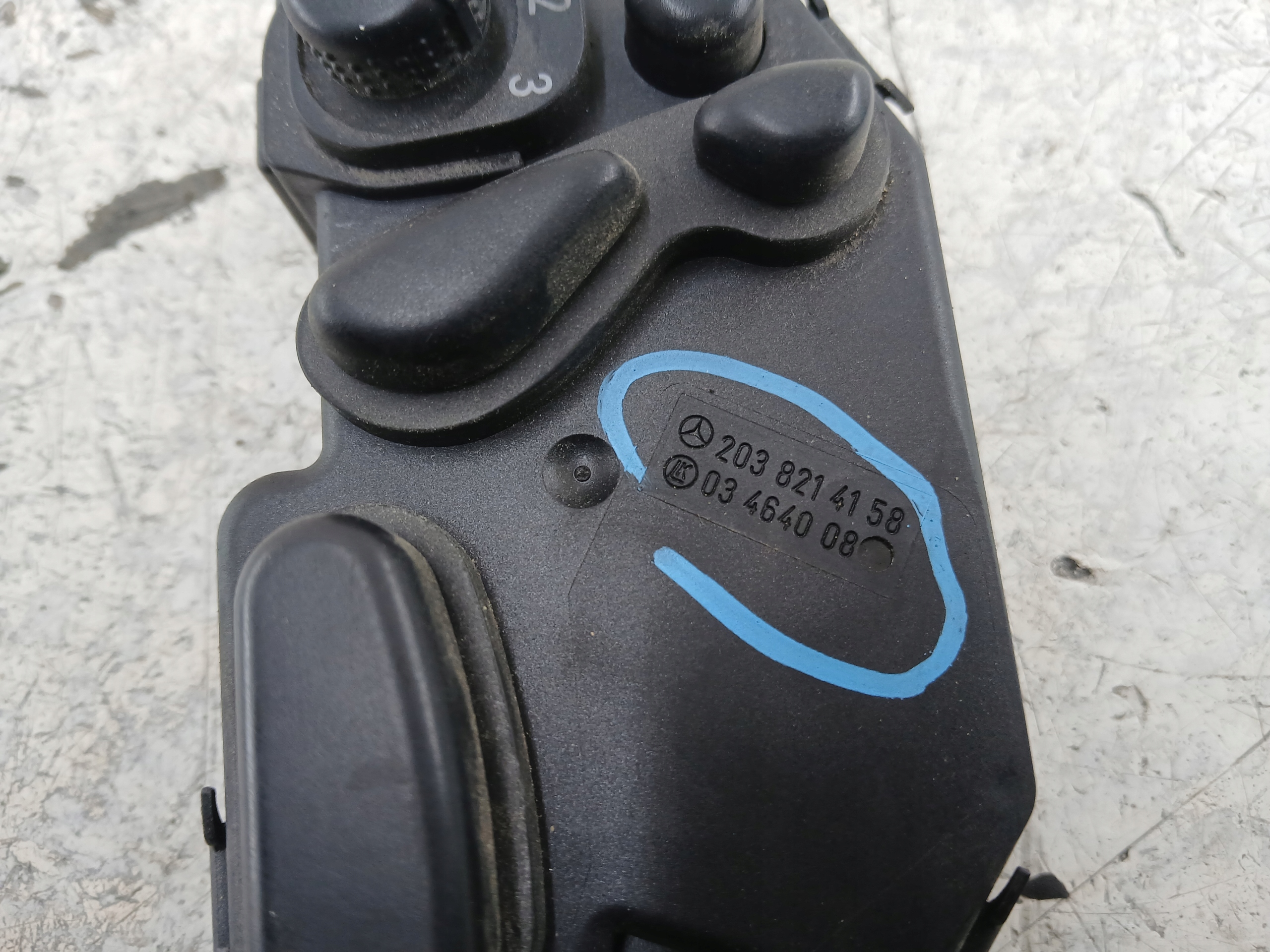 MERCEDES W203 PANEL switch seat left front 2038214158