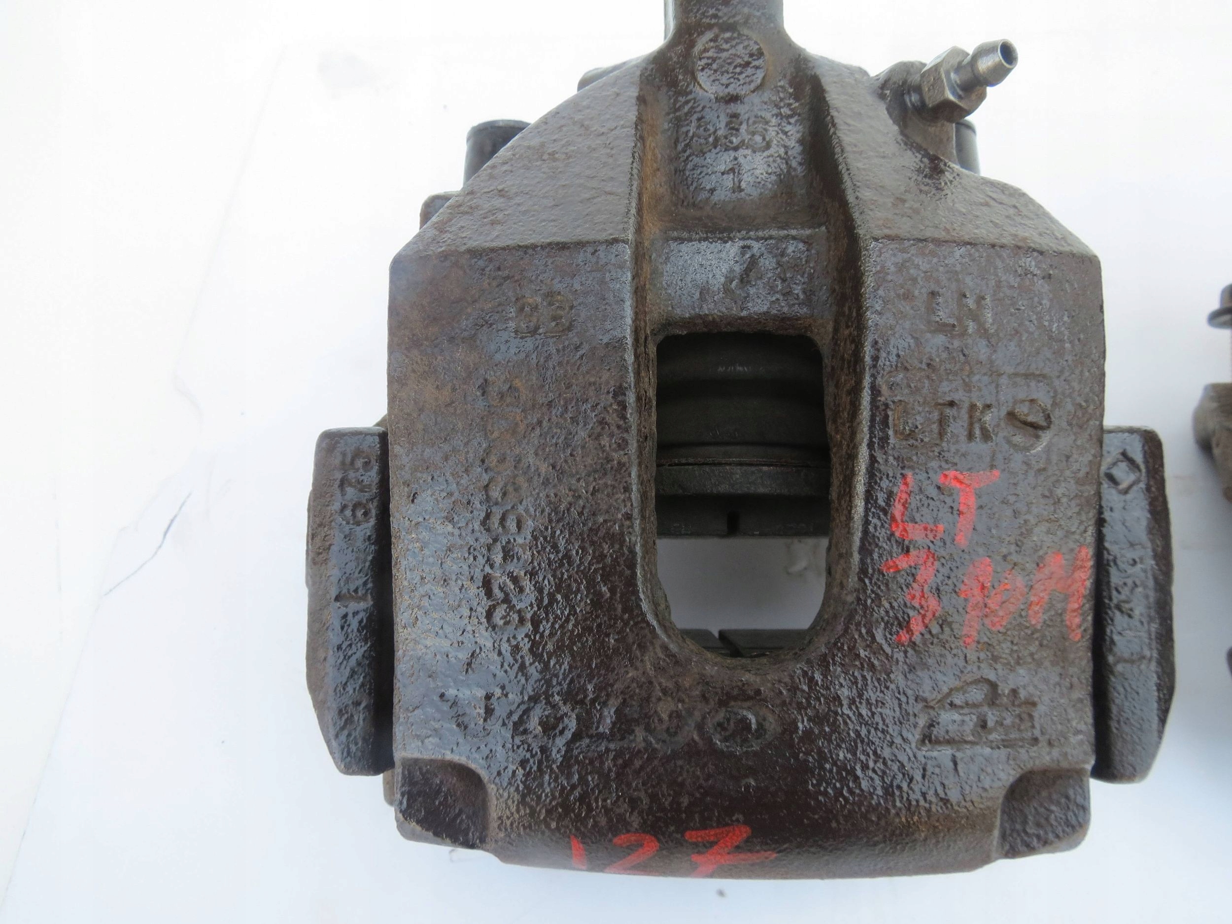 caliper brake left right rear part VOLVO XC90 30639523
