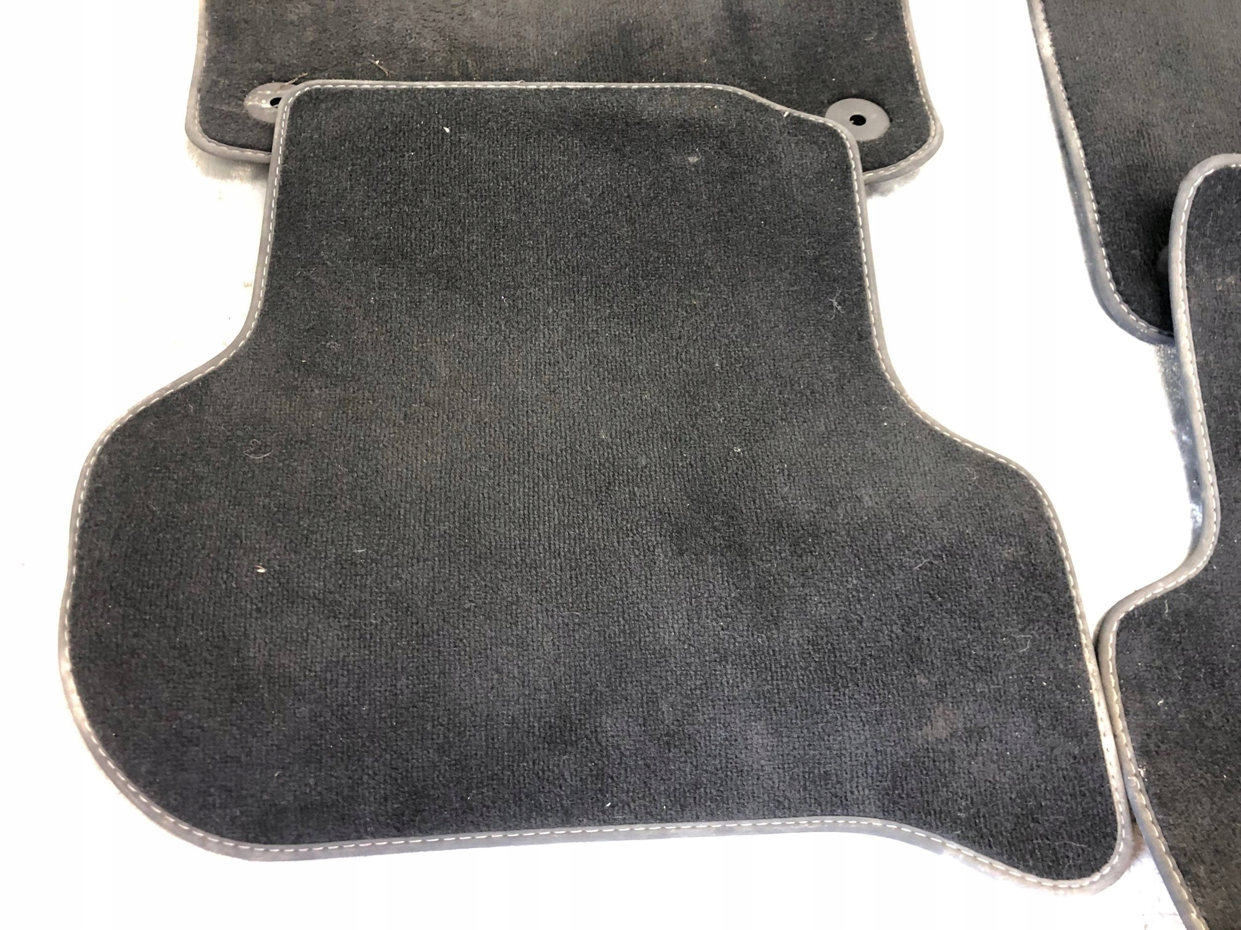 mats WELUR KOMPLET VW GOLF VI plus 5M1863011F