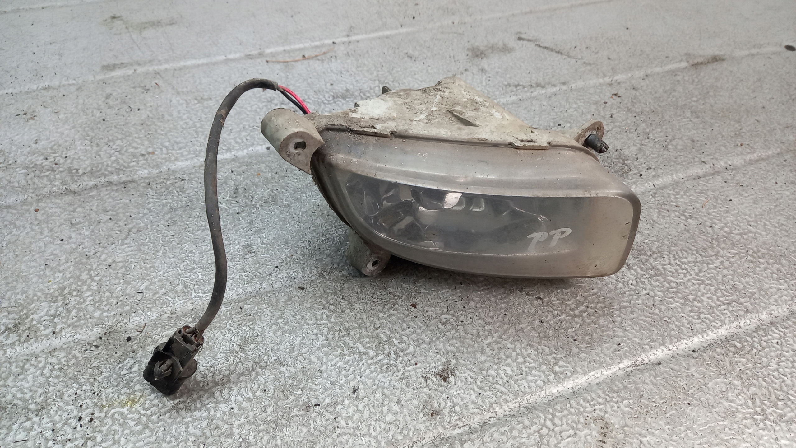 ПРОТИВОТУМАНКА ПРАВЫЙ ПЕРЕД HYUNDAI МАТРИКС 1crdi3r