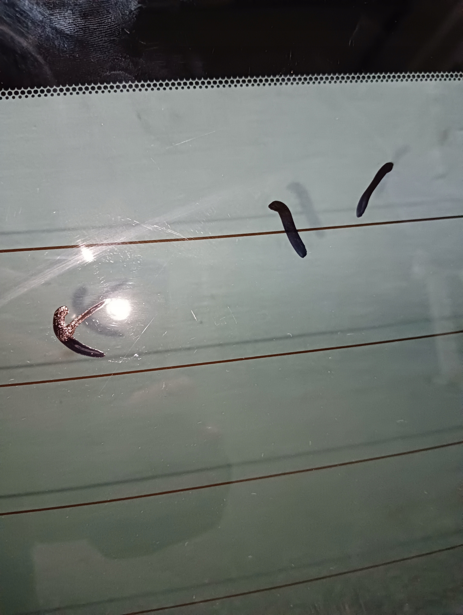 SZYBA TYLNA MAZDA V-5 (2005-2010) AS3-CIEMNA RYSY WYCIERACZEK Typ samochodu Samochody osobowe