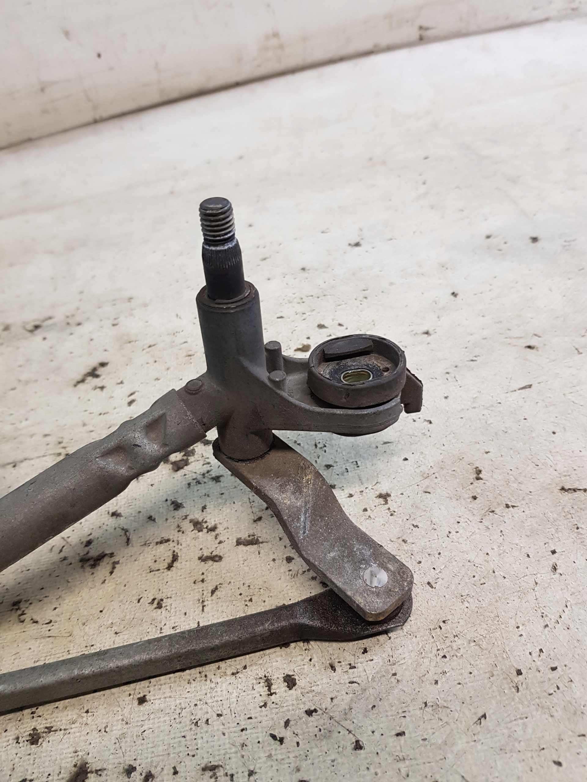 wiper mechanism front CITROEN C2 2007r. VALEO 53630187