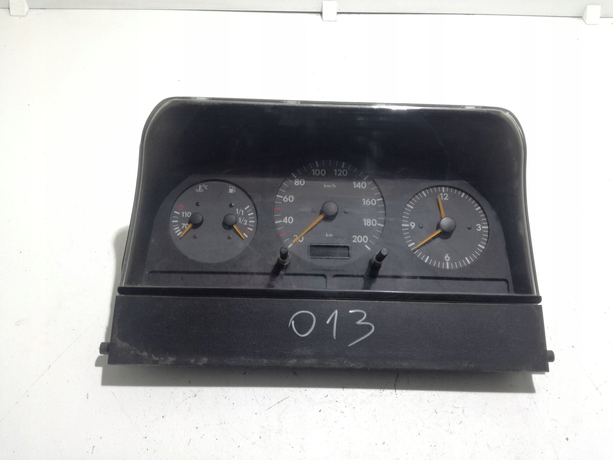 Volkswagen II LT 2001 2799cm3 dials 2D0919850F
