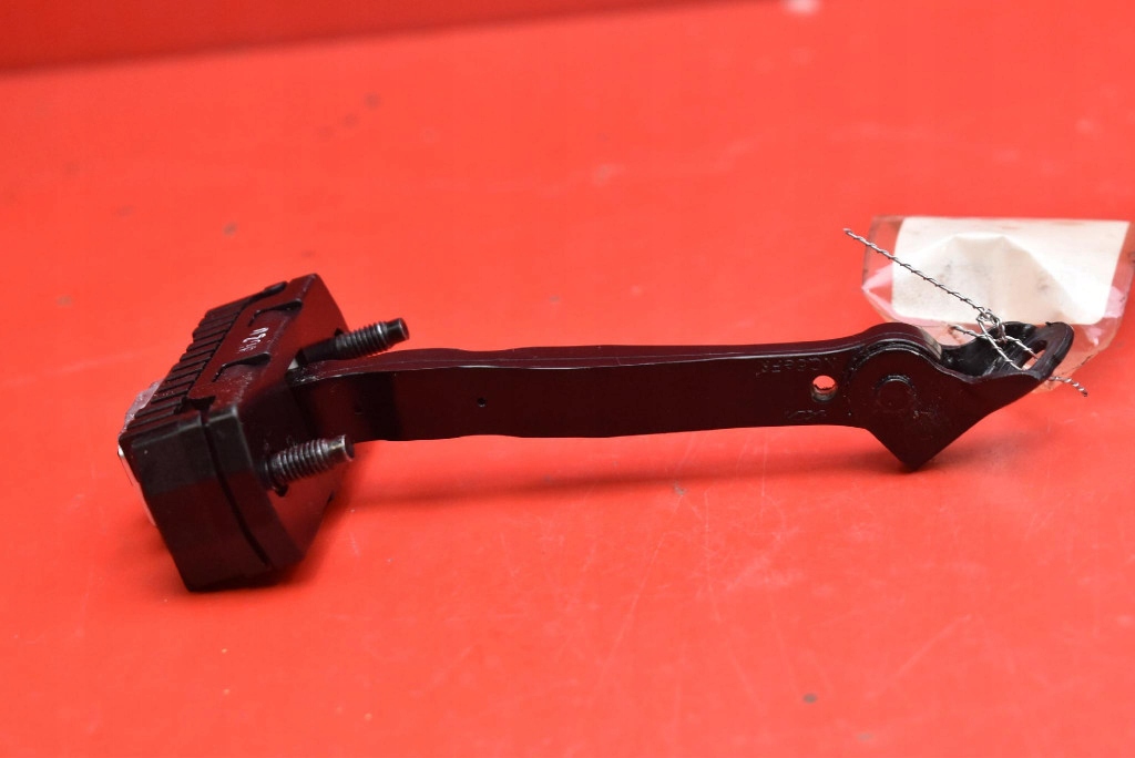 limiter door left front KIA SPORTAGE 5 V 21-25