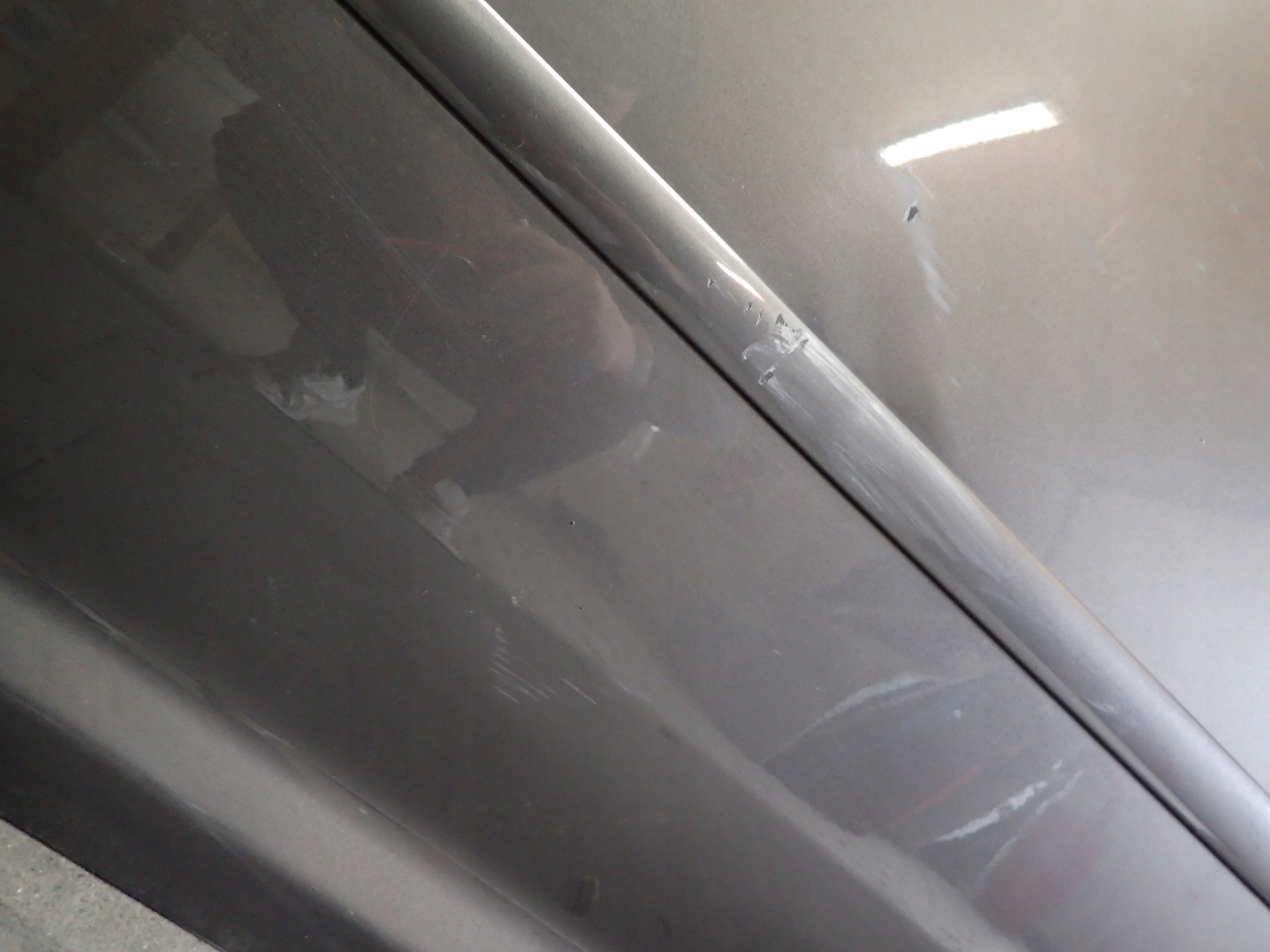 DOOR FRONT LEFT VW TOURAN 1T0 03-15