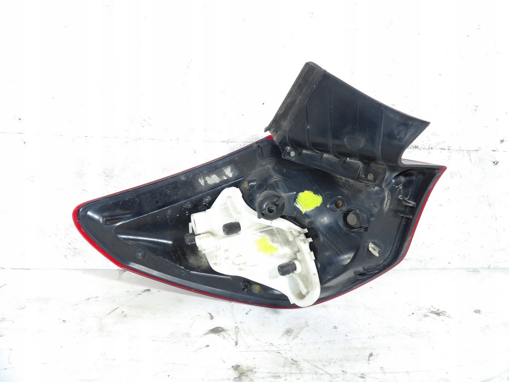 OPEL ASTRA J HB 5D light rear part right
