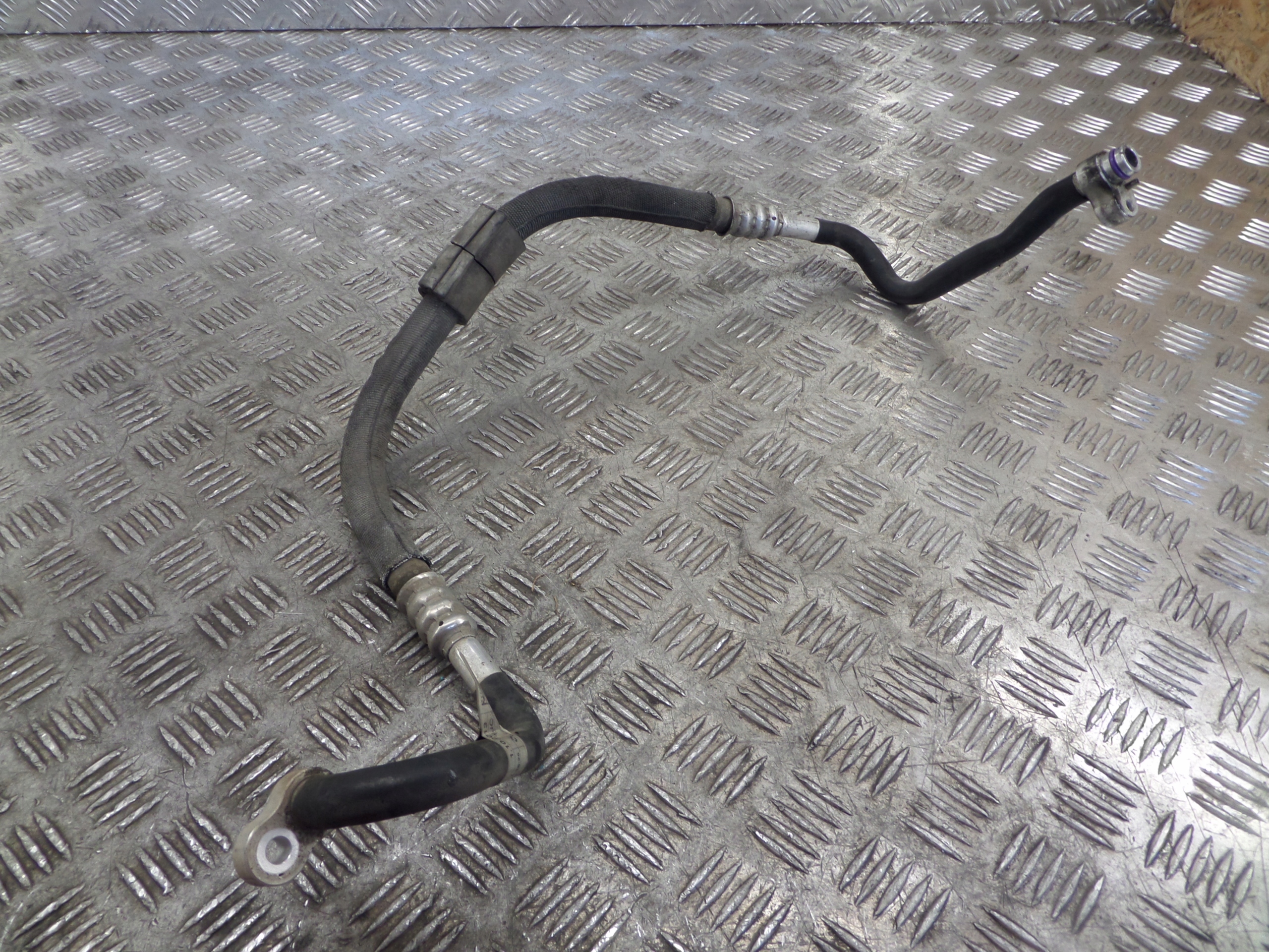 AUDI A6 C7 crijevo prijenos klimatizacije 4G0260701