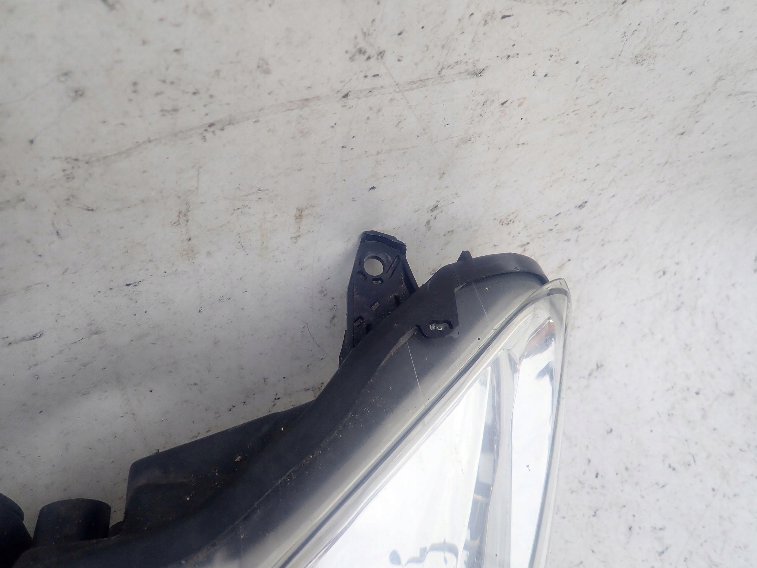 PEUGEOT 107 05-> light left front front