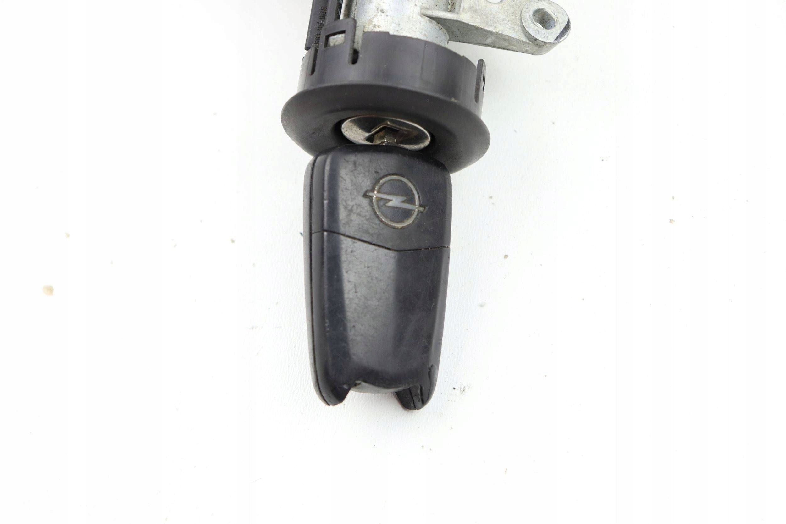 VW GOLF V VI JETTA V AUDI A3 8P ignition key 1K0905851B