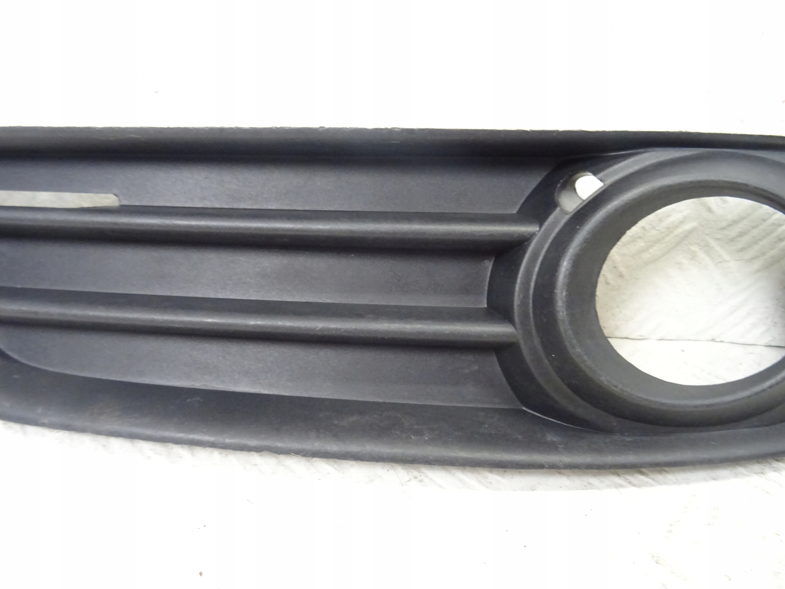 grid of a bumper front front left AUDI A3 8P