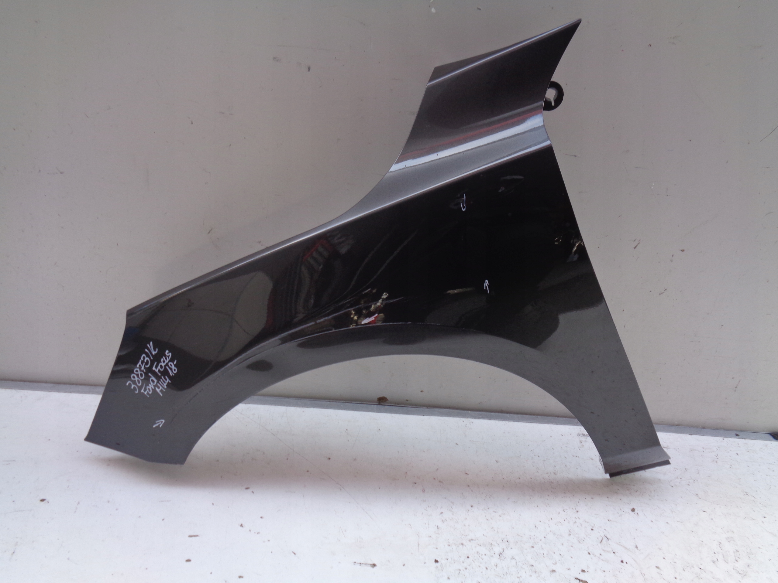 fender left front FORD FOCUS MK4 18- NR 38873