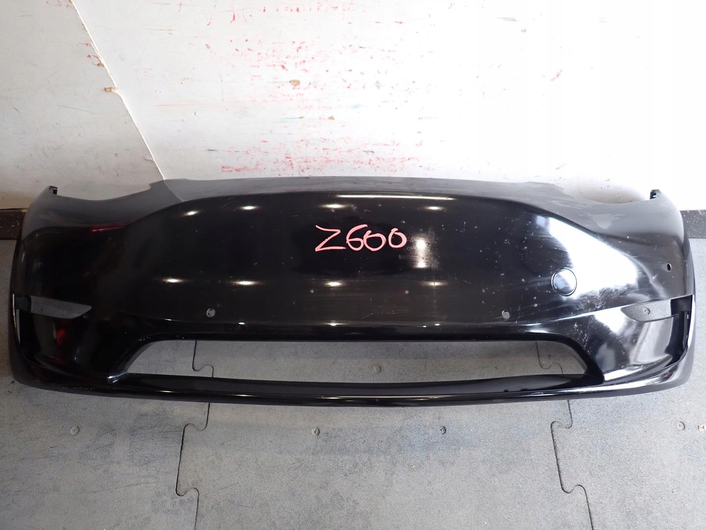 nárazník předek přední TESLA Y 2021