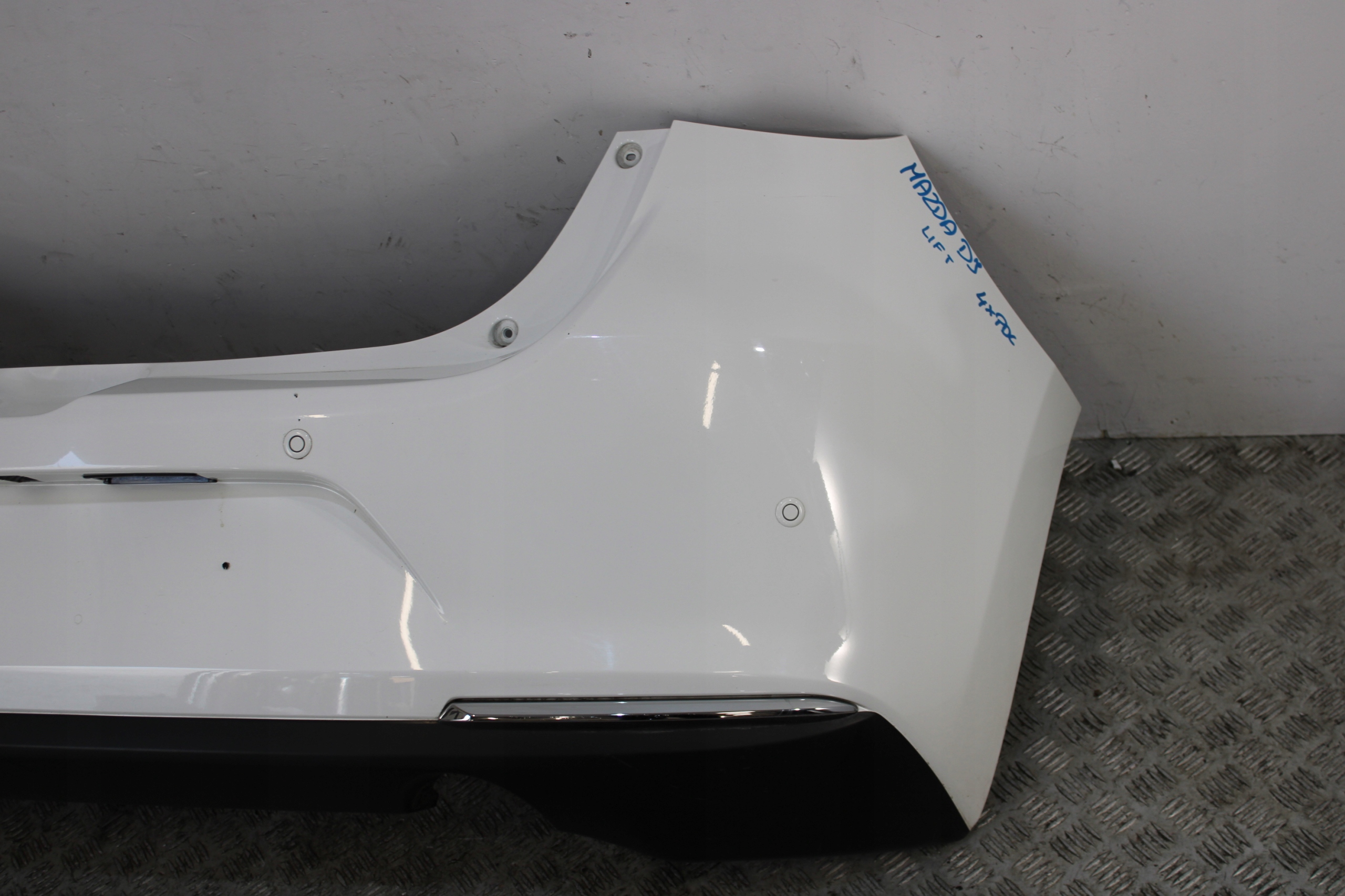 bumper rear part rear 4X PDC MAZDA 2 DJ LIFT
